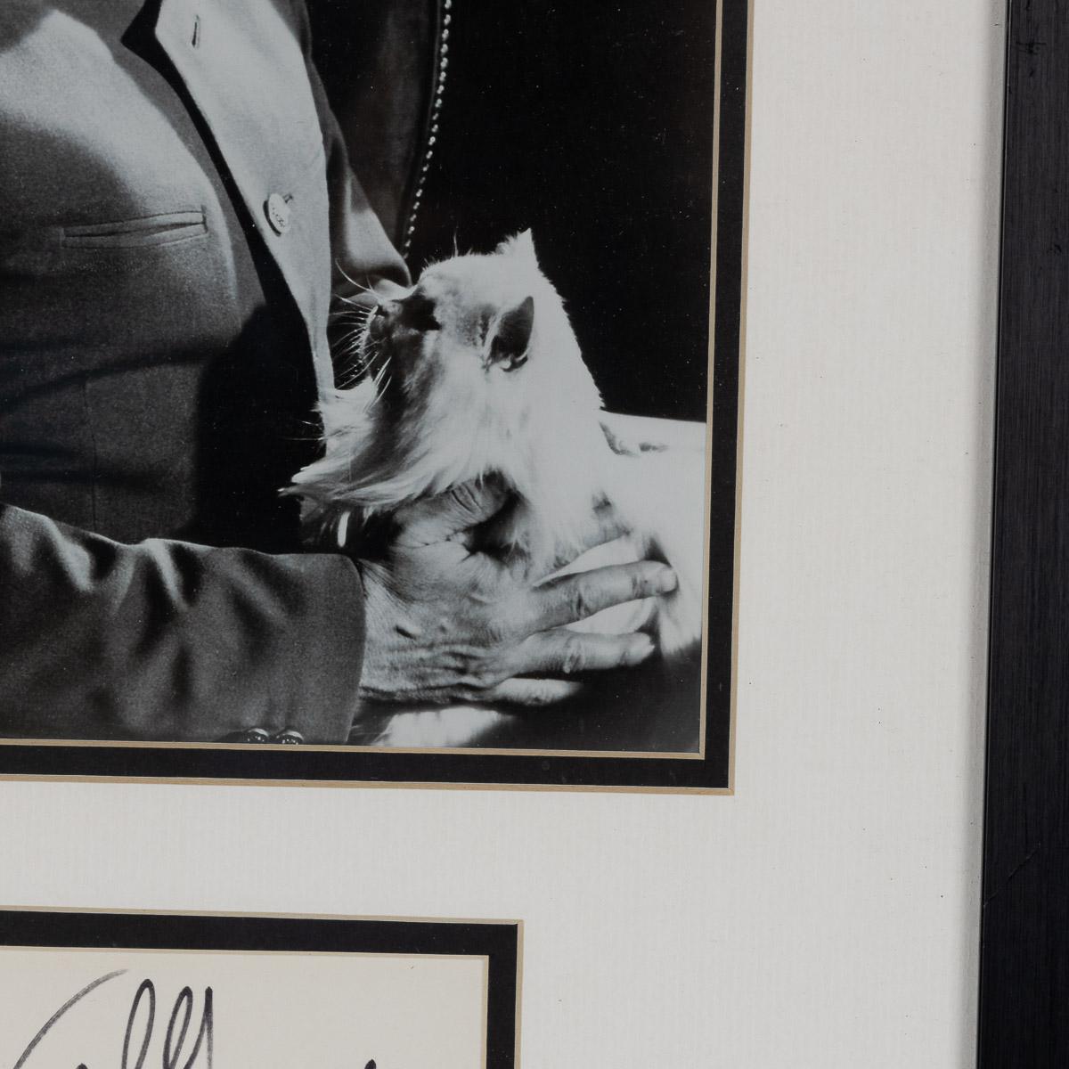 Photo & Signature By Telly Savalas (1922 - 1994) 'Ernst Stavro Blofeld' In Good Condition In Royal Tunbridge Wells, Kent