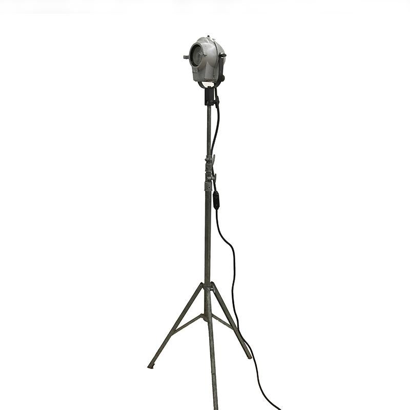 Photo Spotlight or Floor Lamp Tripod Stand with Spotlight Industrial Style 1950s For Sale 7