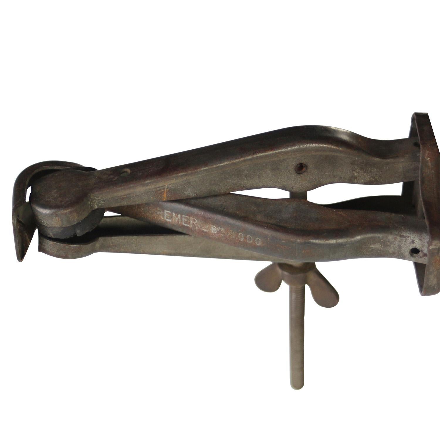 Photography, Studio Clamp Wall Lamp by Cremer, France. 1920s In Good Condition For Sale In Amsterdam, NL