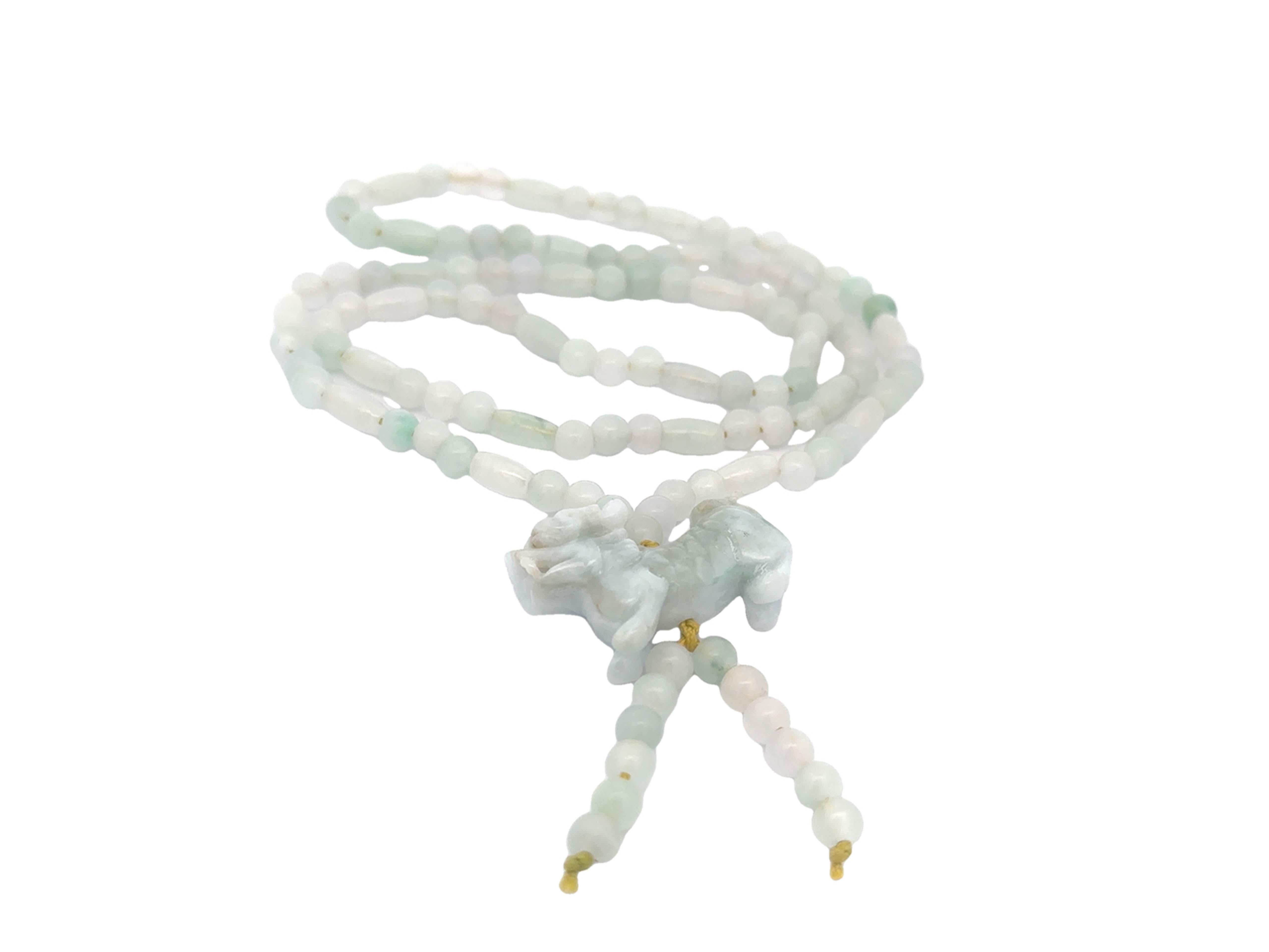 Collana di perle di giada verde chiaro di Phu Dog in vendita 4