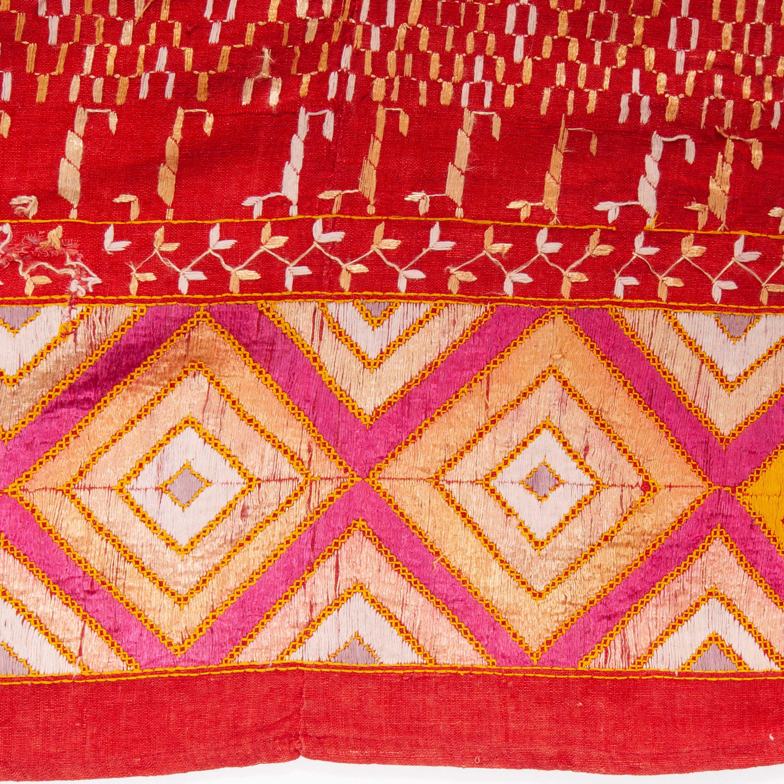 Tribal Phulkari Wedding Shawl from Punjab, India, Early 20th Century For Sale