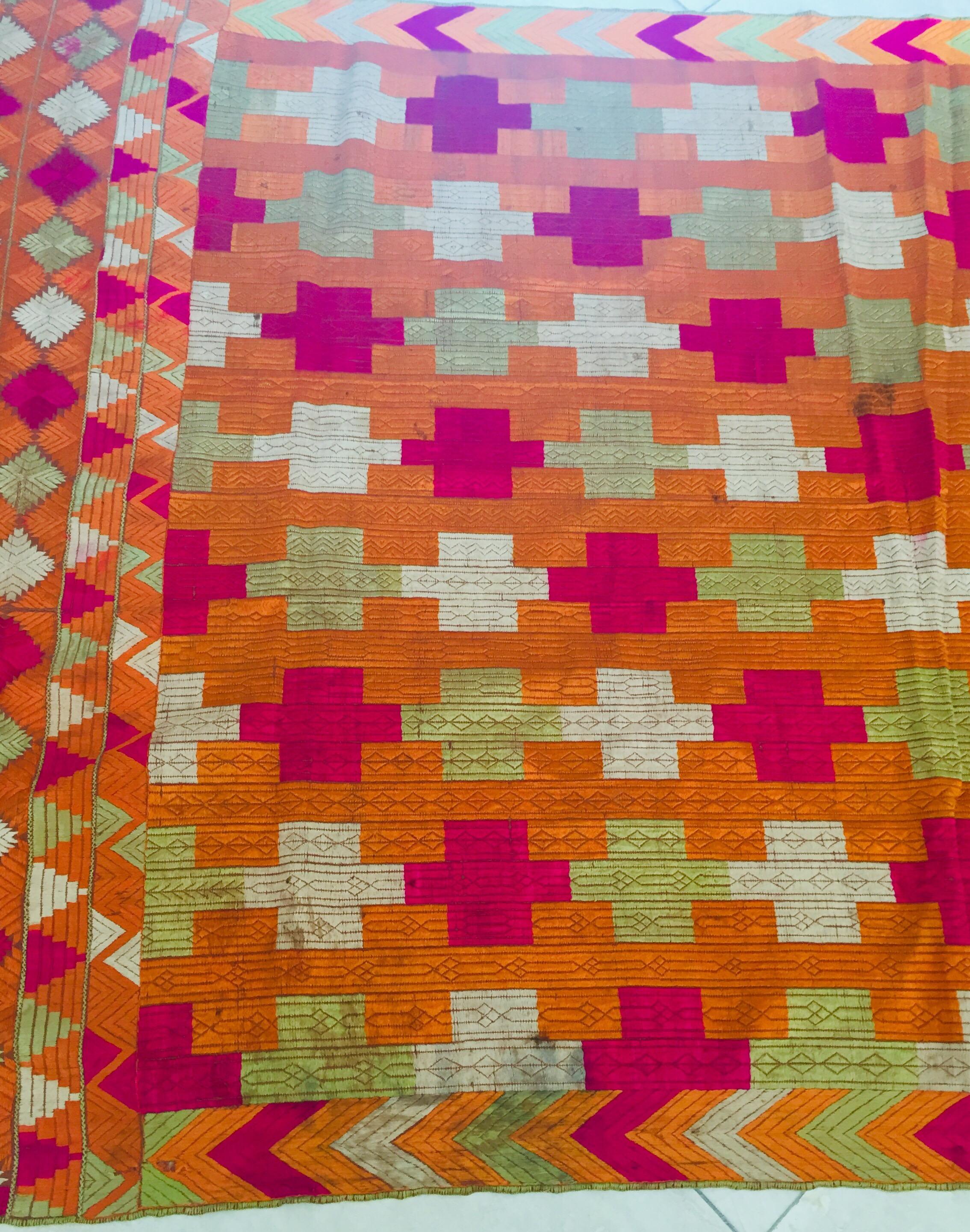 Antique Phulkari Bawan Bagh Wedding Shawl, Silk Embroidery Punjab India For Sale 4