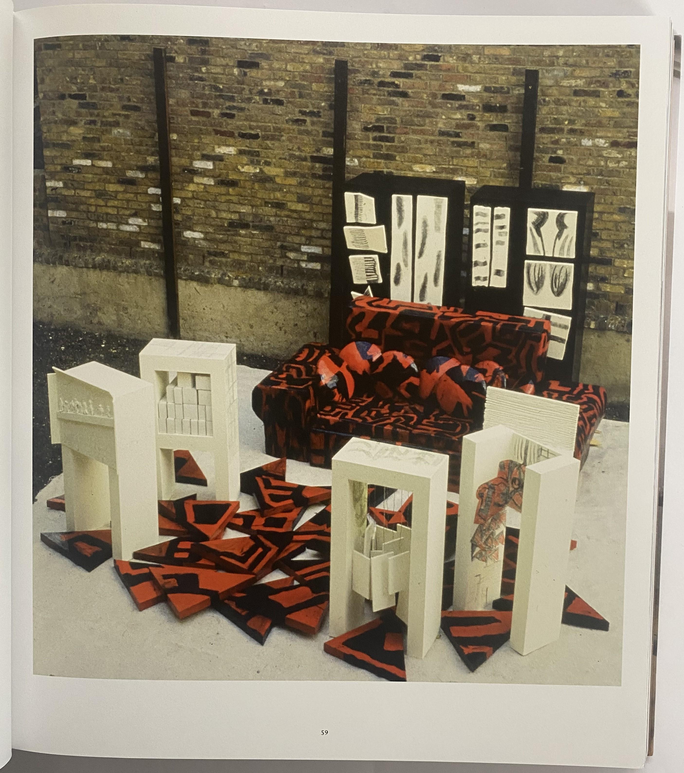 20ième siècle Phyllida Barlow Sculpture 1963-2015 par Francis Morris (Livre) en vente