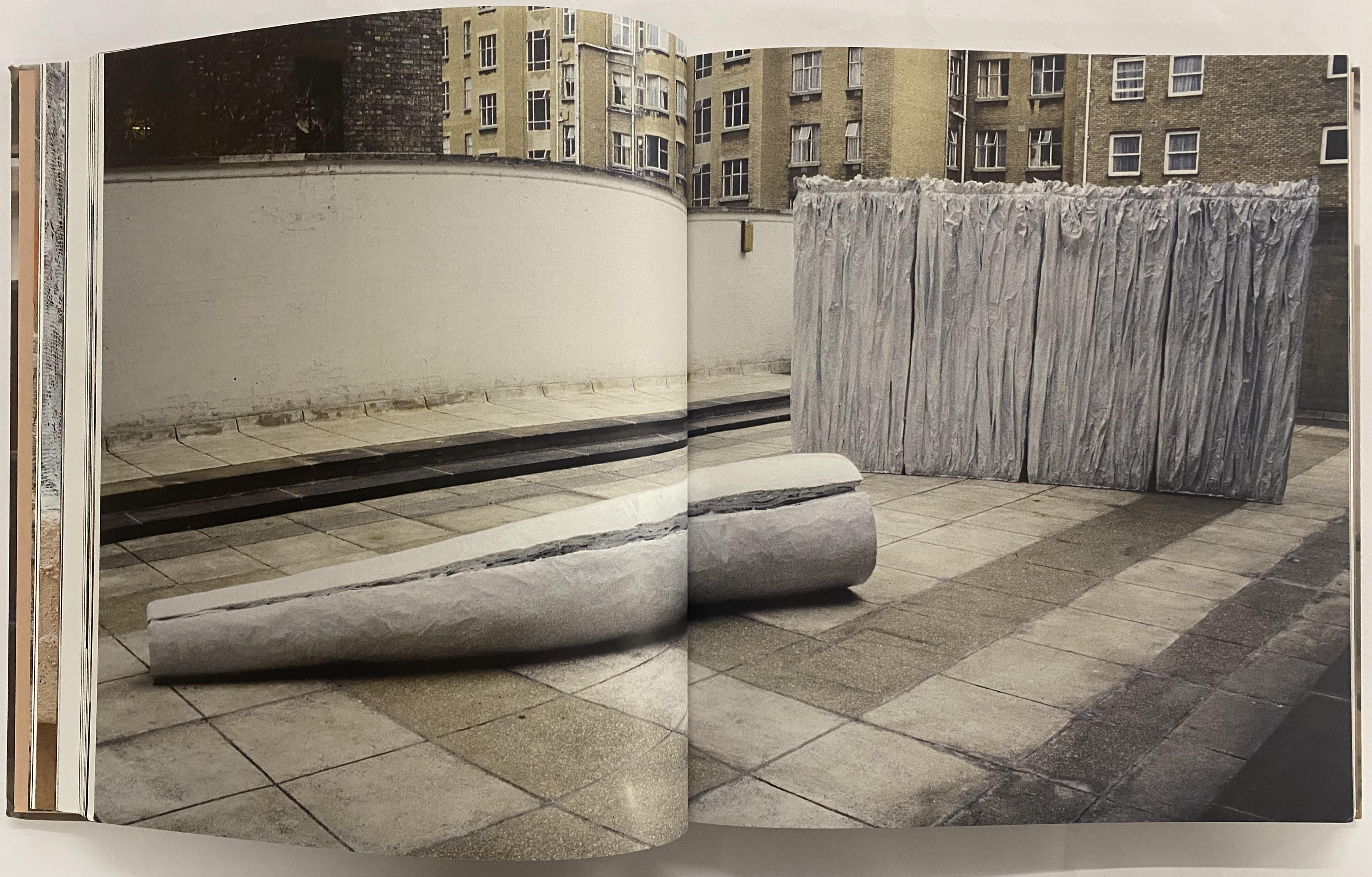 Phyllida Barlow Sculpture 1963-2015 par Francis Morris (Livre) en vente 1