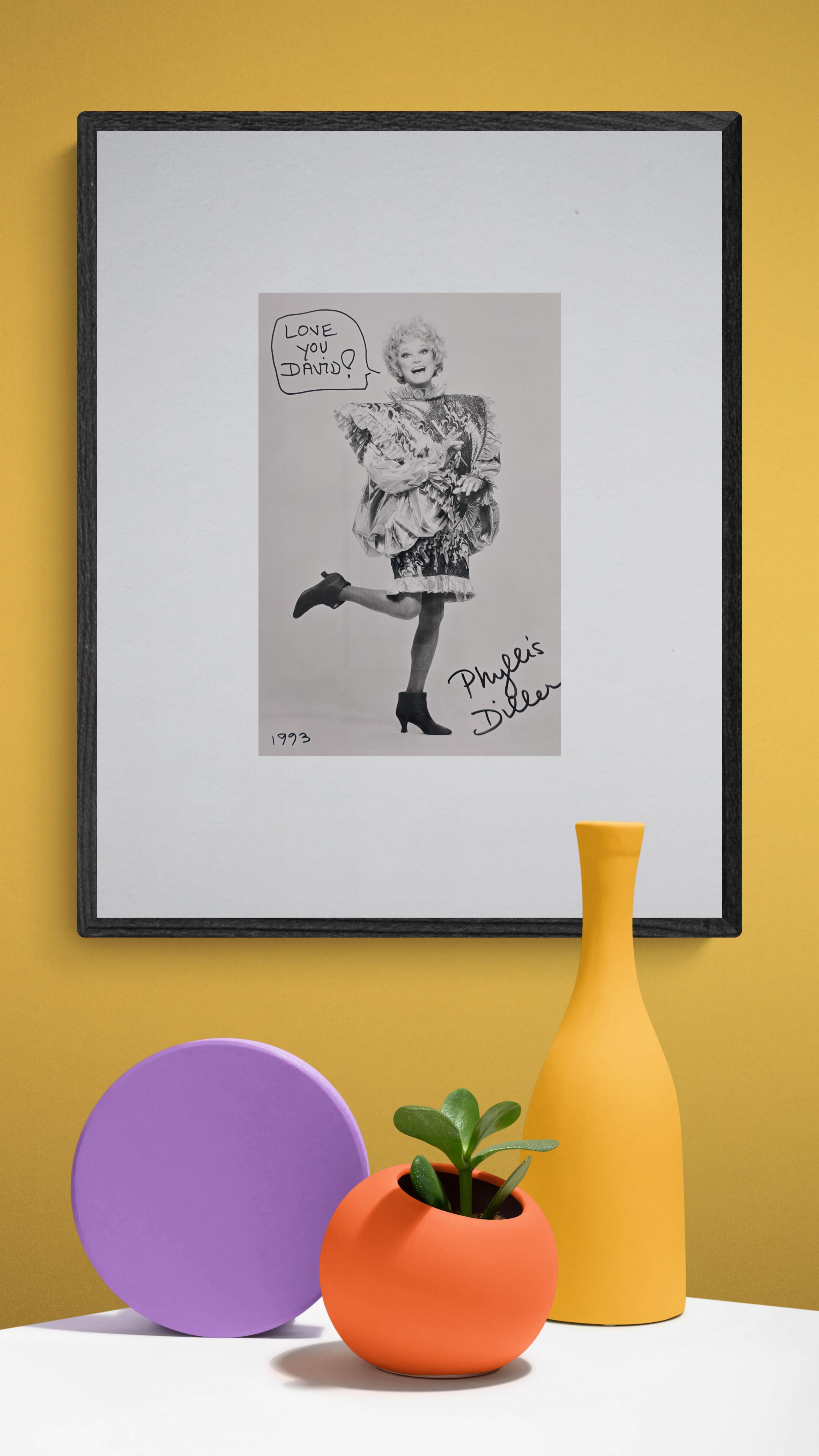 Ti amo David! (20% DI SCONTO SUL PREZZO DI LISTINO) - Photograph American Modern di Phyllis Diller