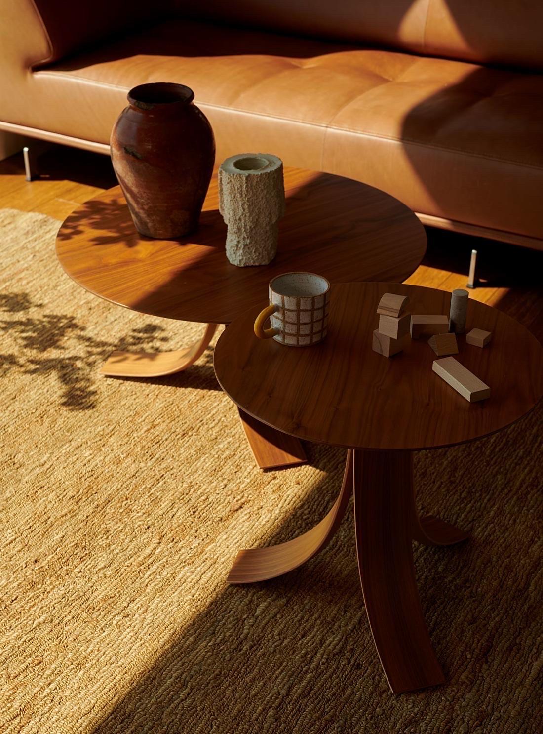 Tavolo Pi 75 di Anderssen & Voll in impiallacciato di Oak laccato in vendita 1