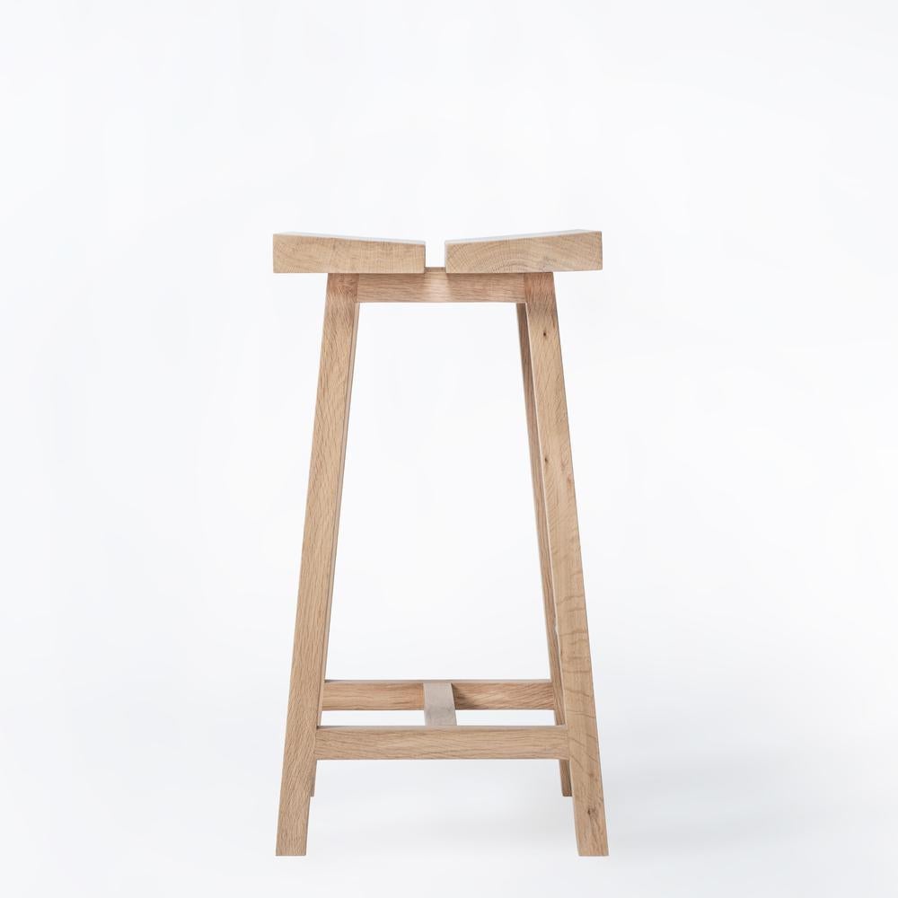 -Questo sgabello è stato progettato per essere utilizzato all'ingresso, vicino alle pareti, alla fine del letto, in camera da letto o nello spogliatoio.
-Oak / 50*35*65 cm
-Il nostro prodotto è realizzato in legno di quercia e completamente a mano.