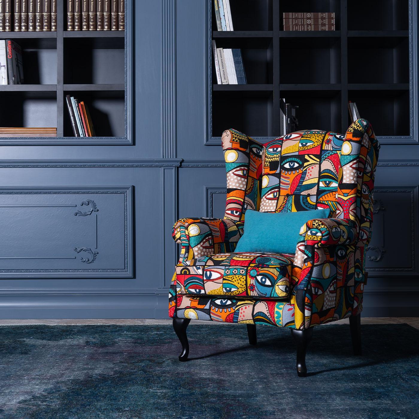 Contemporary Pia Armchair For Sale