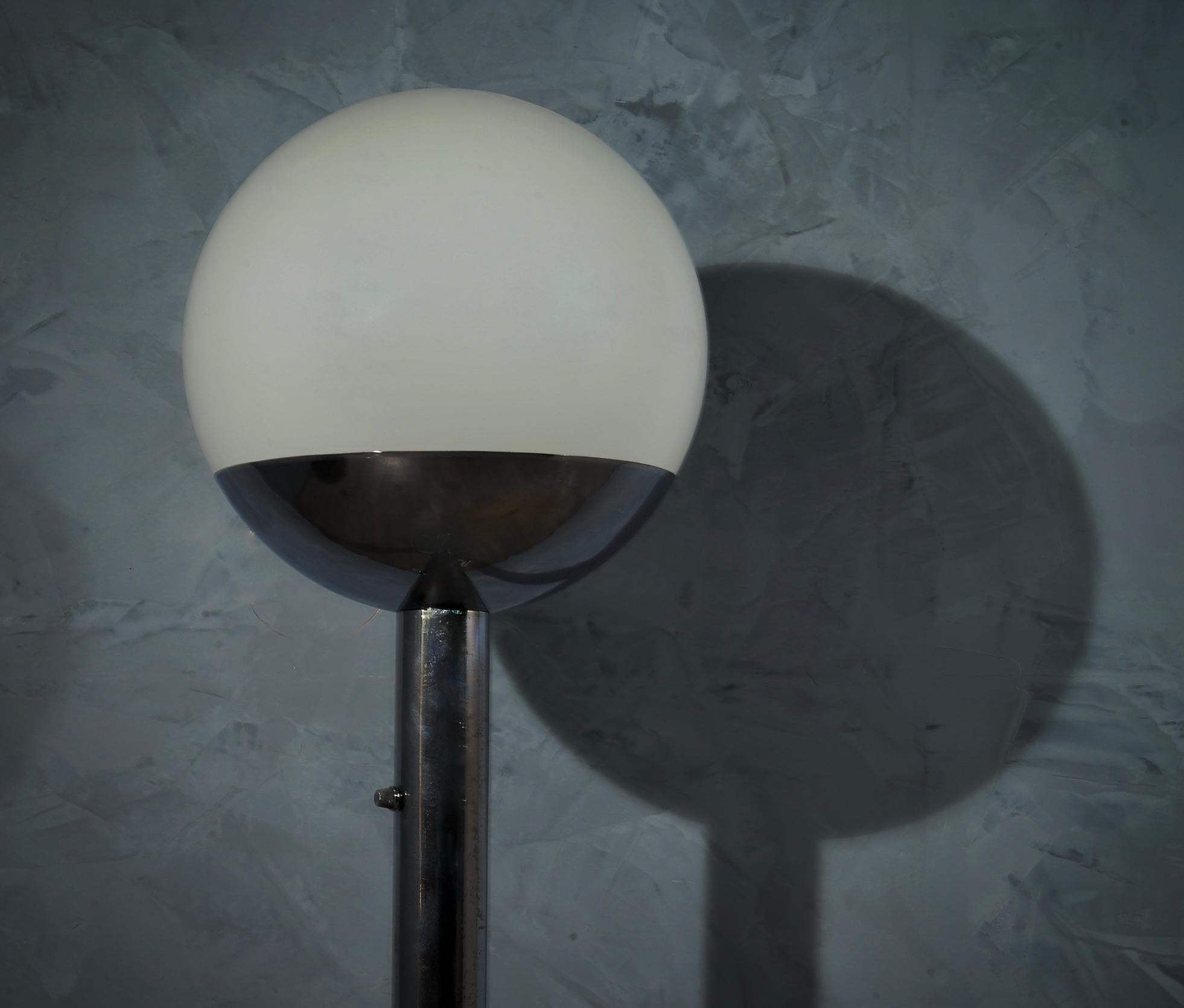 Pia Guidetti Crippa for Luci Glass and Chrome Italian Floor Lamp, 1970 In Good Condition For Sale In Rome, IT