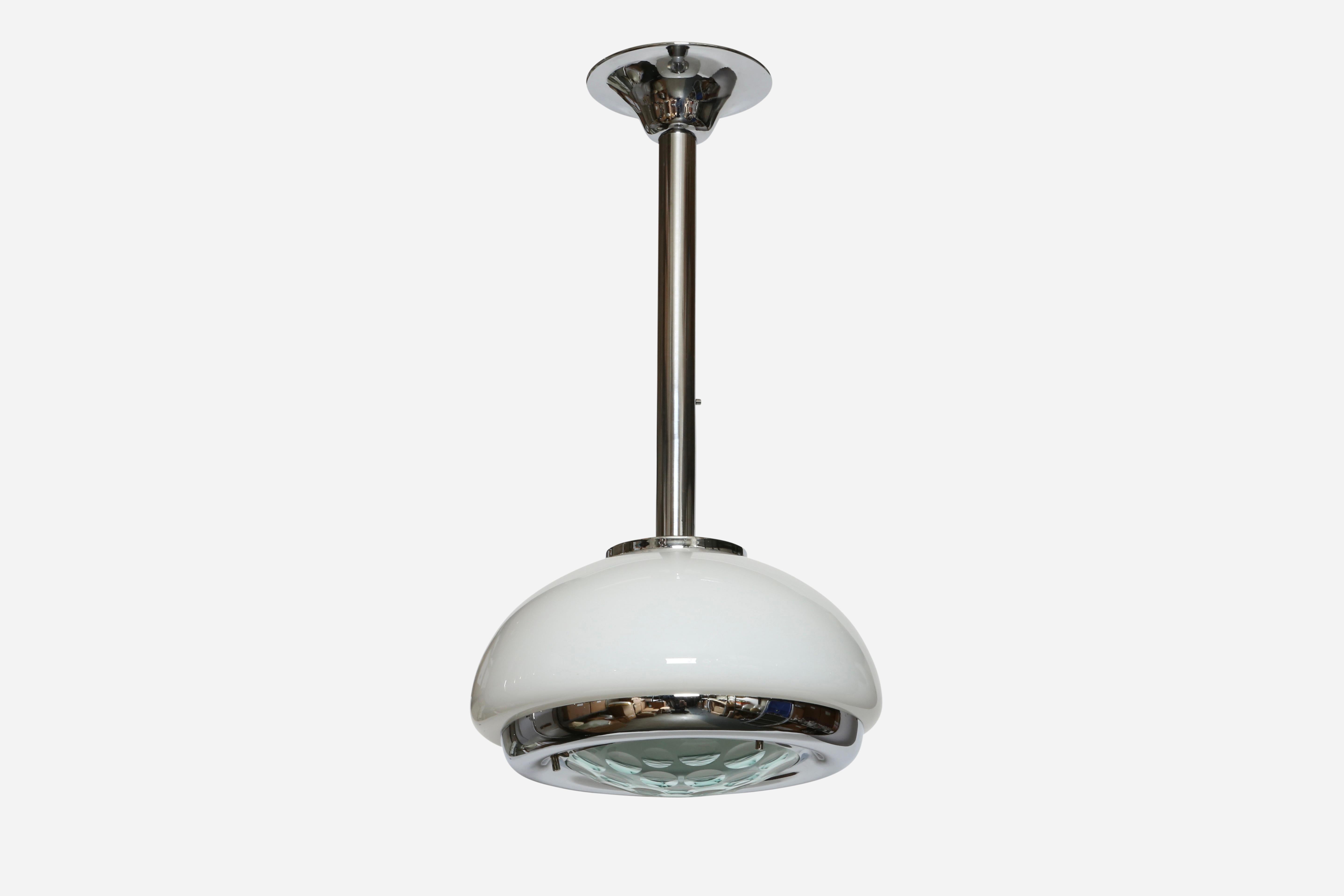 Pia Guidetti Crippa pour les suspensions de plafond Lumi.
Fabriqué en Italie, 1960
Abat-jour en verre opalin, diffuseur en verre facetté, métal chromé.
Hauteur réglable par paliers de 38 à 44 pouces.
Recâblage américain gratuit sur demande.
Prenez 5