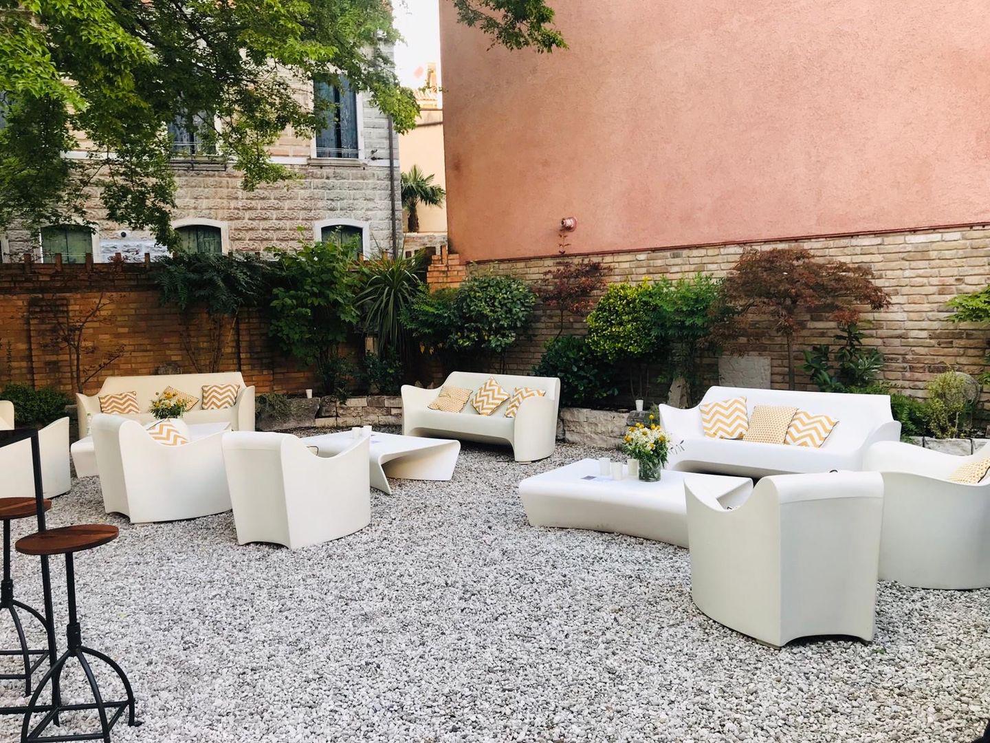 Grand Plie Sofa
Designed by Ludovica & Roberto Palomba
Dimensions:W2420 x D1450 x H820 mm
Suitable for outdoor use, structure in polythylene in white or light grey

An outdoor sofa but designed for the old aged and very noble art of conversation. In