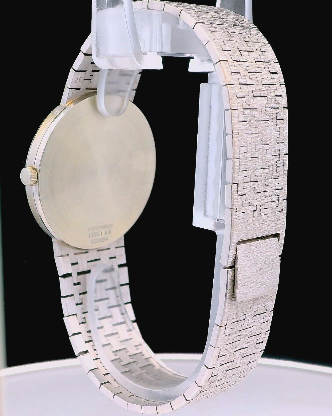 Women's or Men's Piaget 13311A6 Large White Gold Florentine Dial & Bracelet Pattern For Sale