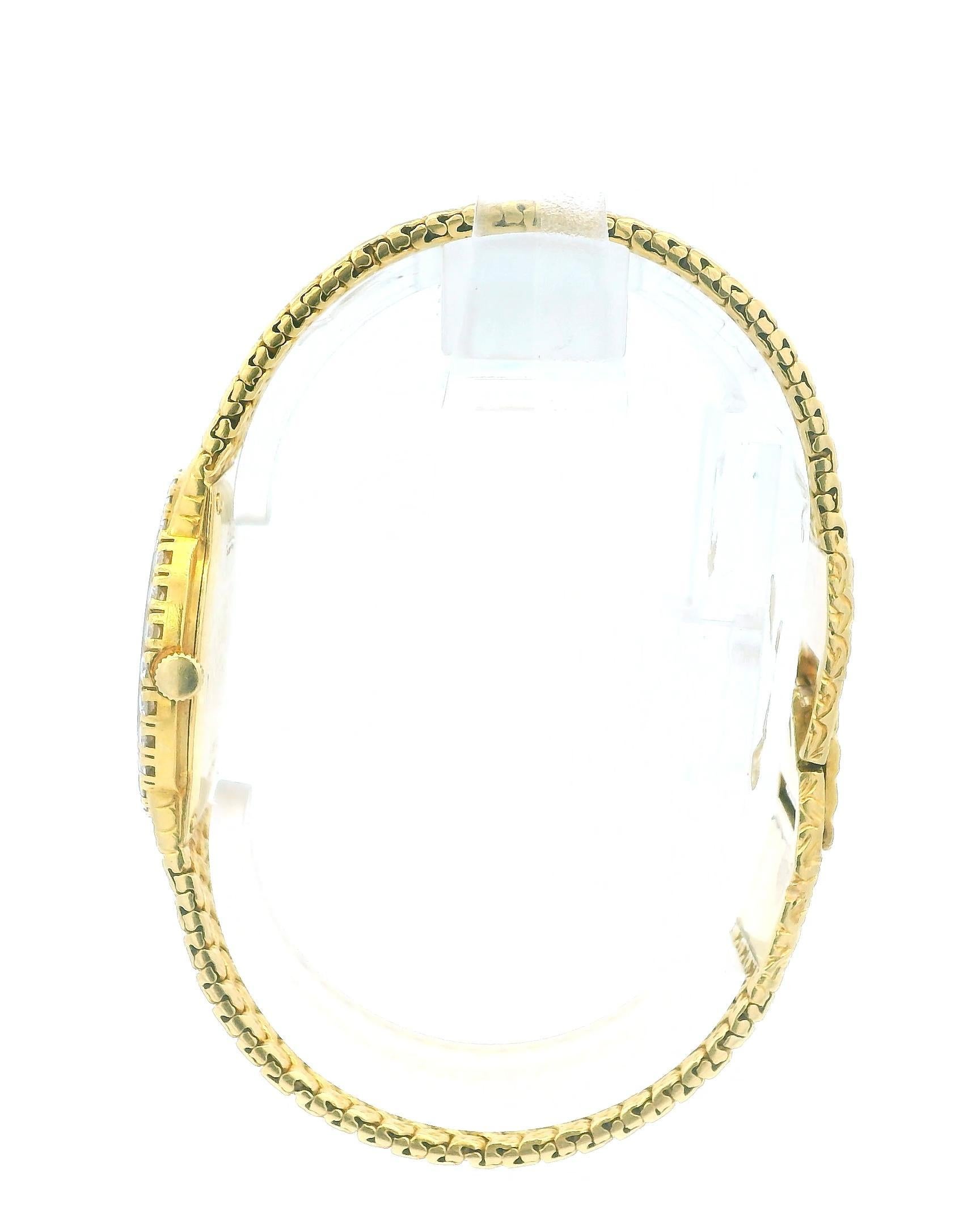 Piaget 15706 D2 Orologio da donna - Oro giallo 18 carati, lunetta di diamanti, quadrante opalino, quarzo in vendita 1