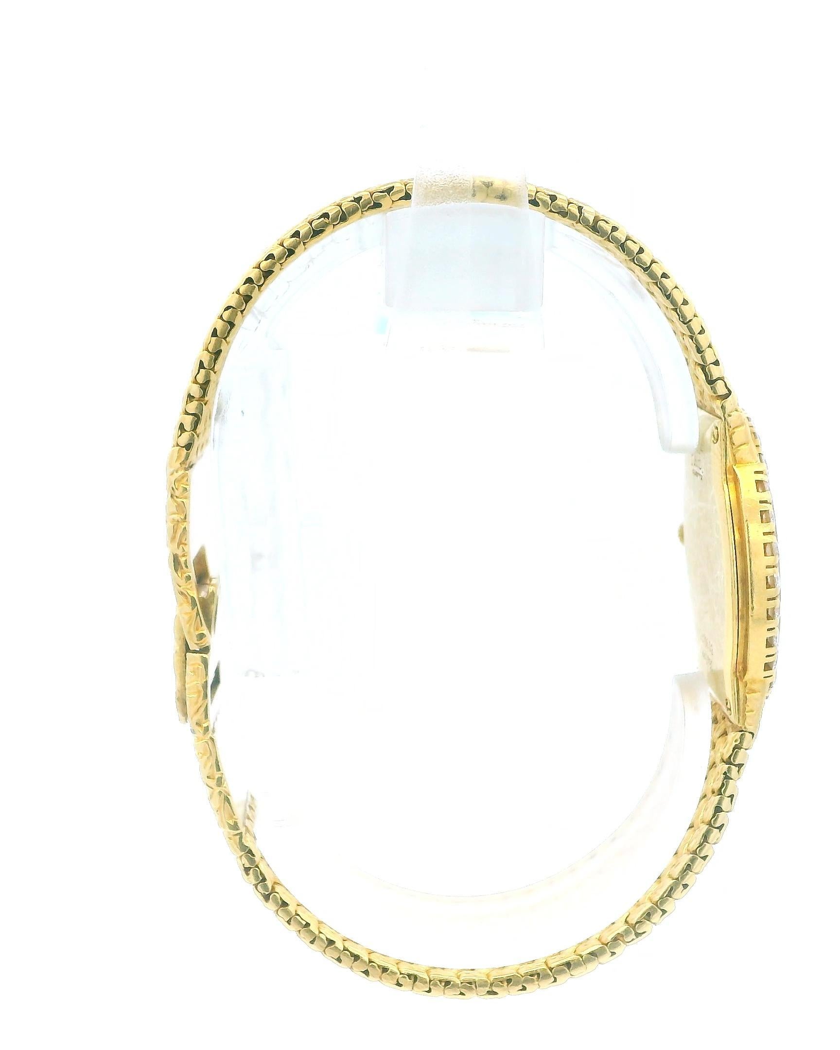 Piaget 15706 D2 Orologio da donna - Oro giallo 18 carati, lunetta di diamanti, quadrante opalino, quarzo in vendita 2