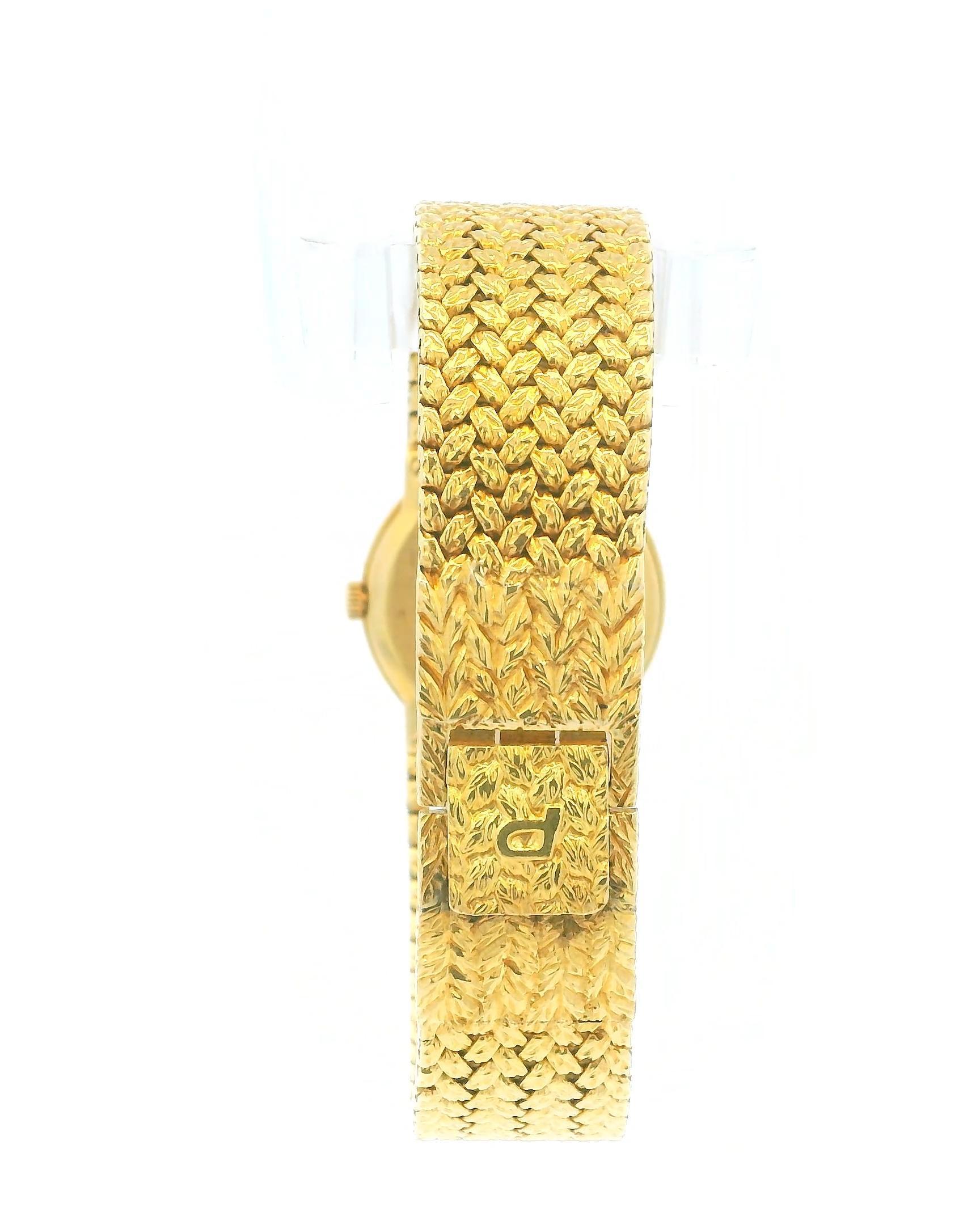 Piaget 15706 D2 Orologio da donna - Oro giallo 18 carati, lunetta di diamanti, quadrante opalino, quarzo in vendita 3
