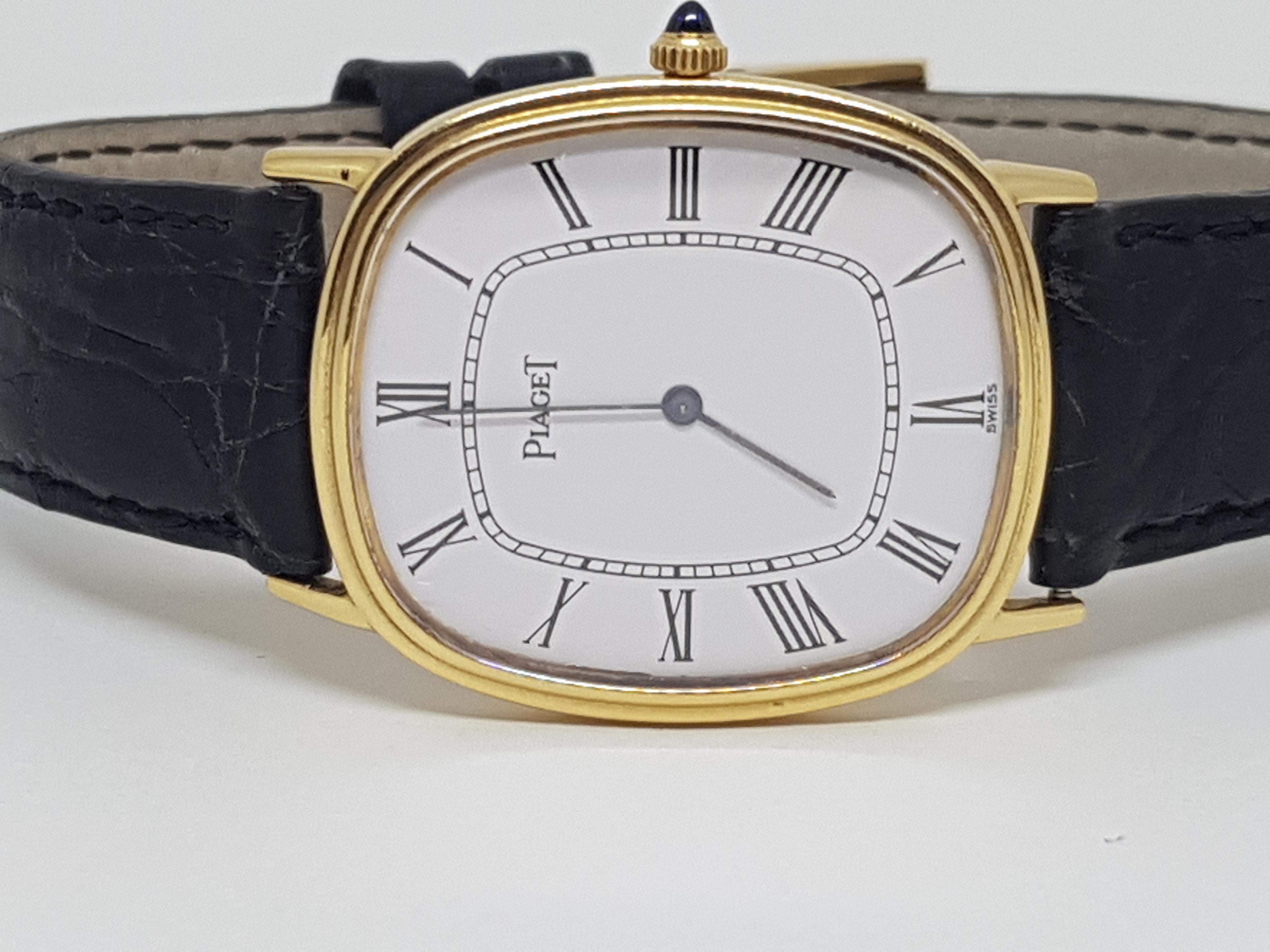 Piaget 18 Carat Yellow Gold Classic Men's Manual Wristwatch 1