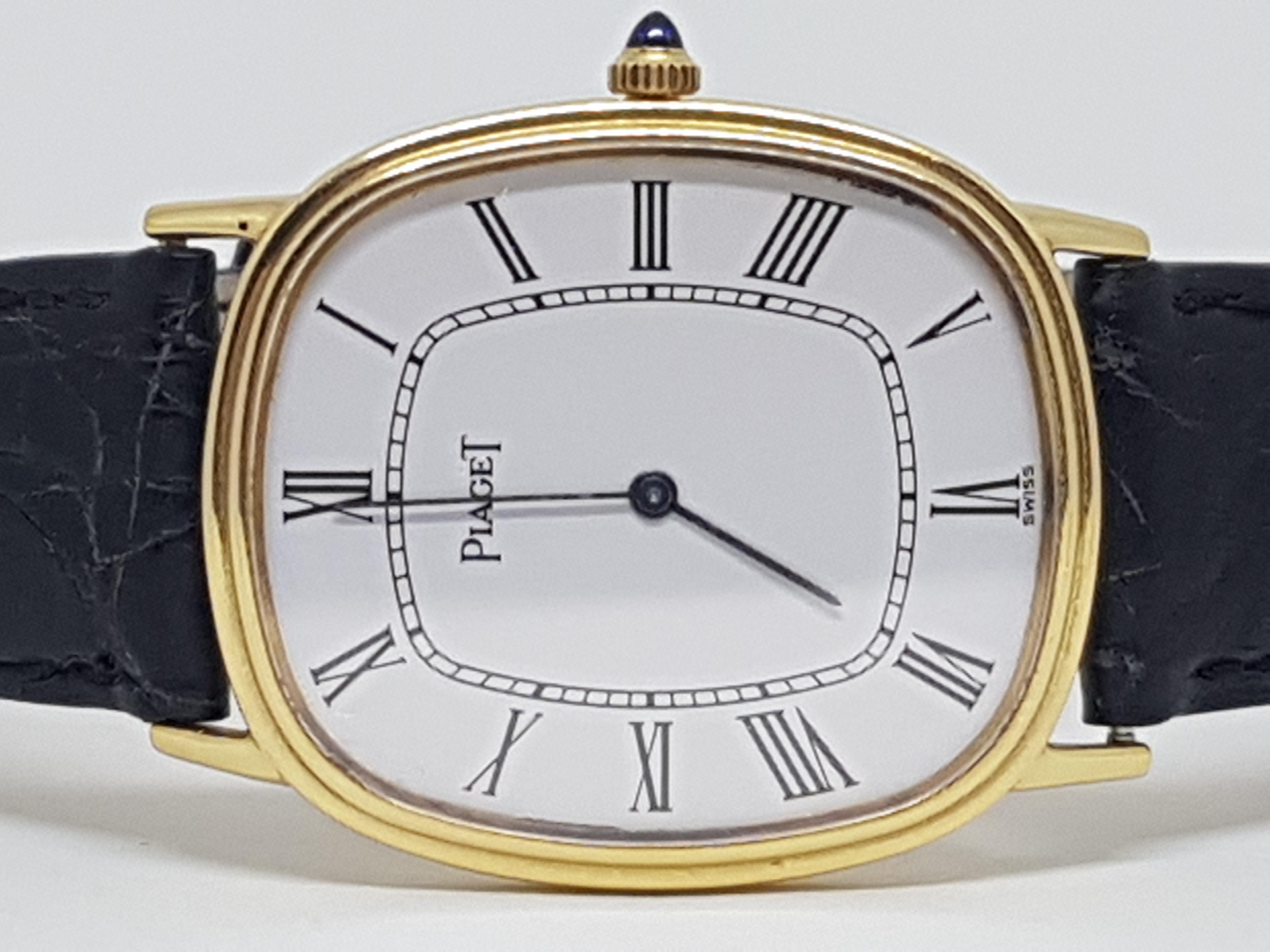 Piaget 18 Carat Yellow Gold Classic Men's Manual Wristwatch 4