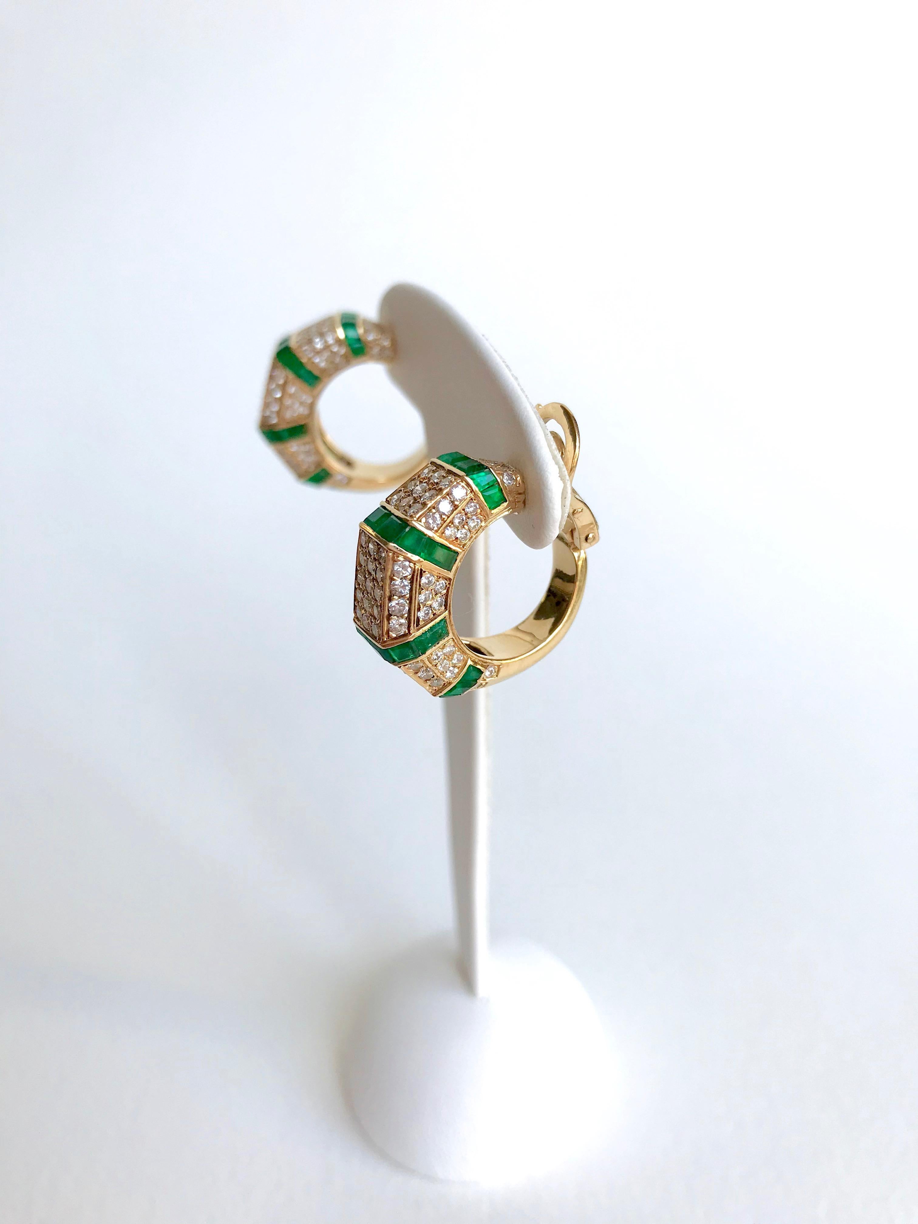 Piaget 18 Carat Yellow Gold Diamonds and Emerald Earrings In Good Condition For Sale In Paris, FR