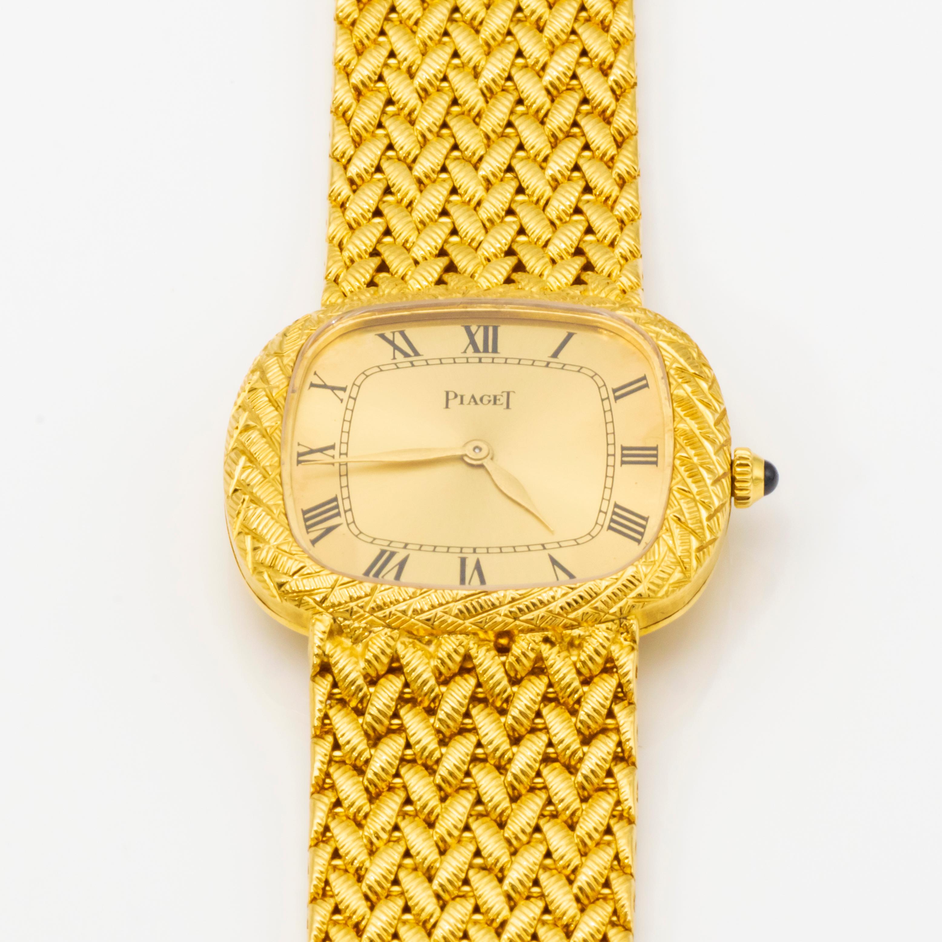 Piaget wrist watch in 18K Gold from 1970's in excellent working condition.
Weight - 67.4 grams
Dimension - 6.5 X 1 inch
Movement- Mechanical