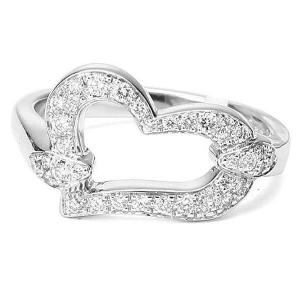 Material: 18K White Gold
Ring Size: US:6.75 EU:54
Weight: approximately 6.2g
Ring can be resized by boutique
Item comes with an original box and a warranty

STOCK# PTJ108
Re: G34L7400
