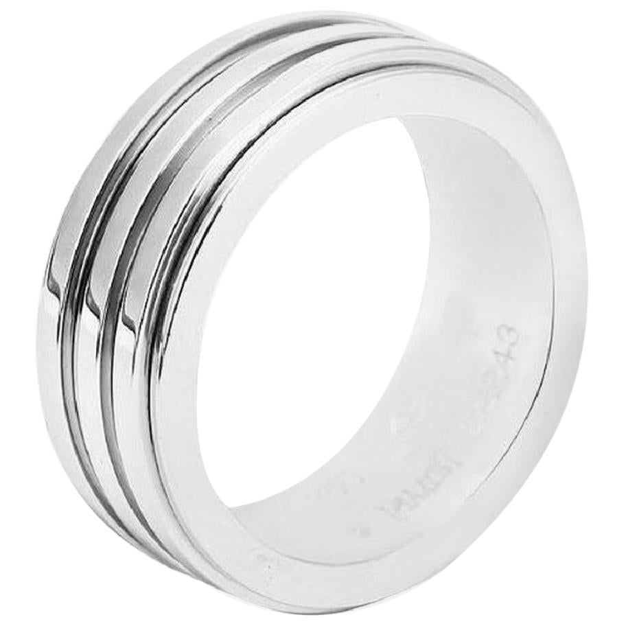 Piaget 18 Karat White Gold Movable Band Ring For Sale