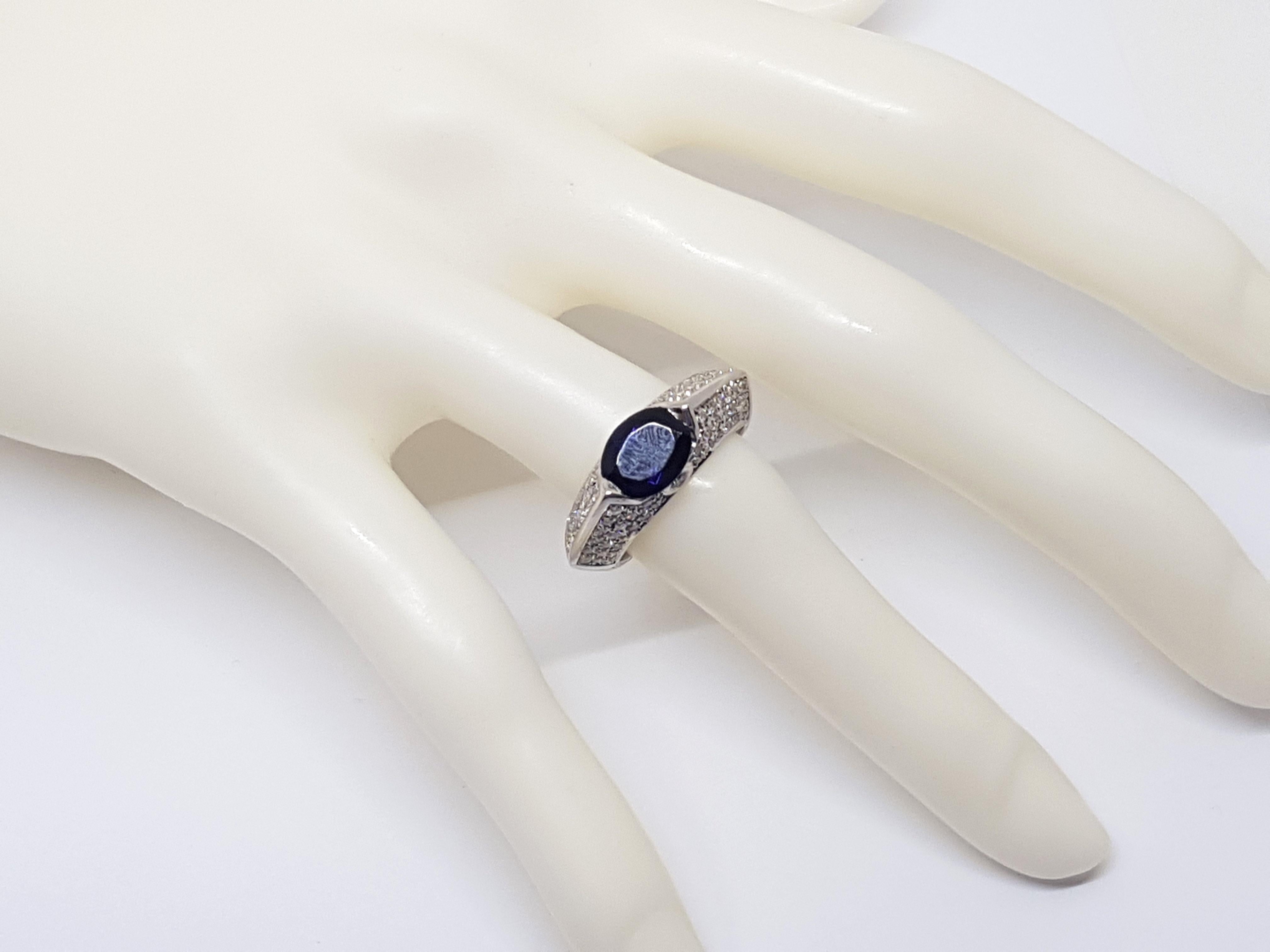 Piaget 18 Karat White Gold Pave Diamond Oval Blue Sapphire Engagement Band Ring 4