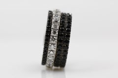 Piaget 18 Karat White Gold Possession Eccentric Movable Ring with Diamond, Onyx
