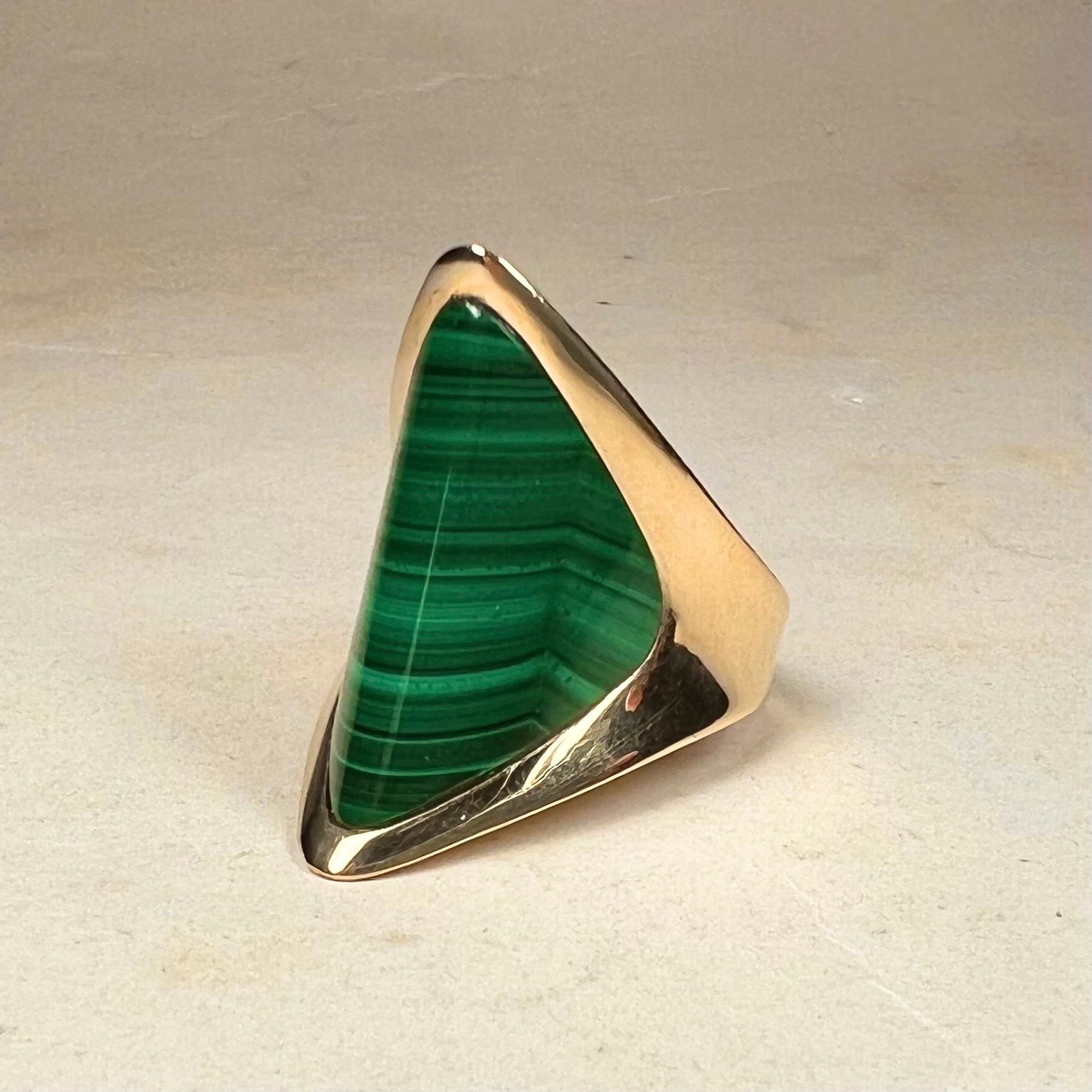 Piaget 18 Karat Yellow Gold and Malachite Cocktail Ring, circa 1970s For Sale 3