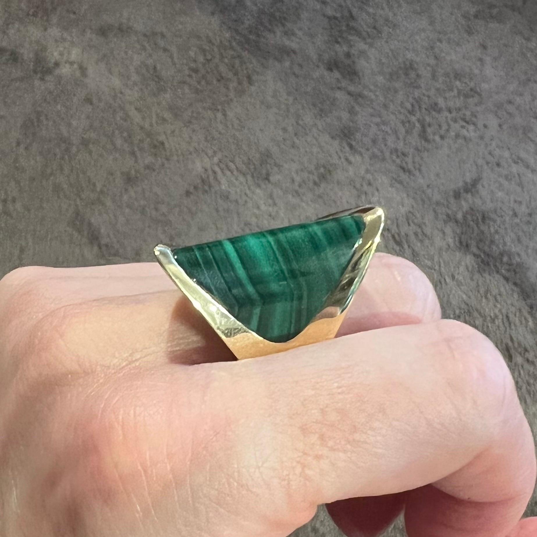 Piaget 18 Karat Yellow Gold and Malachite Cocktail Ring, circa 1970s For Sale 2