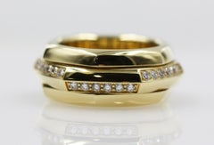 Piaget 18 Karat Yellow Gold Movable Ring with 42 Diamond VVS1