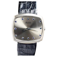 Piaget 18K WG Kissen Rechteckige blaue Saphir Indexe 9731 Handgefertigt, 1970er Jahre