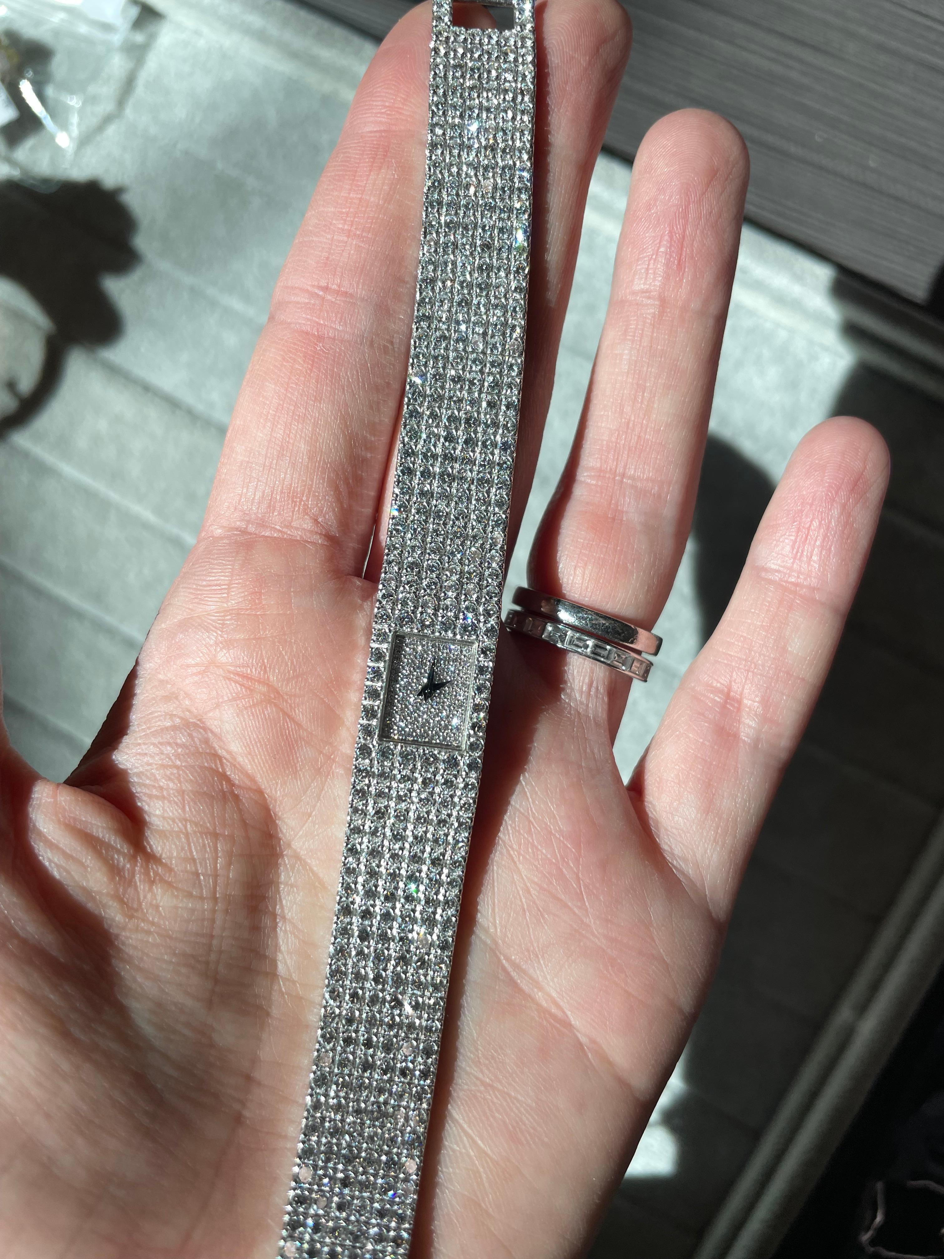 Piaget Montre-bracelet polo de soirée en or blanc 18 carats avec diamants, pour femmes 15201 en vente 6