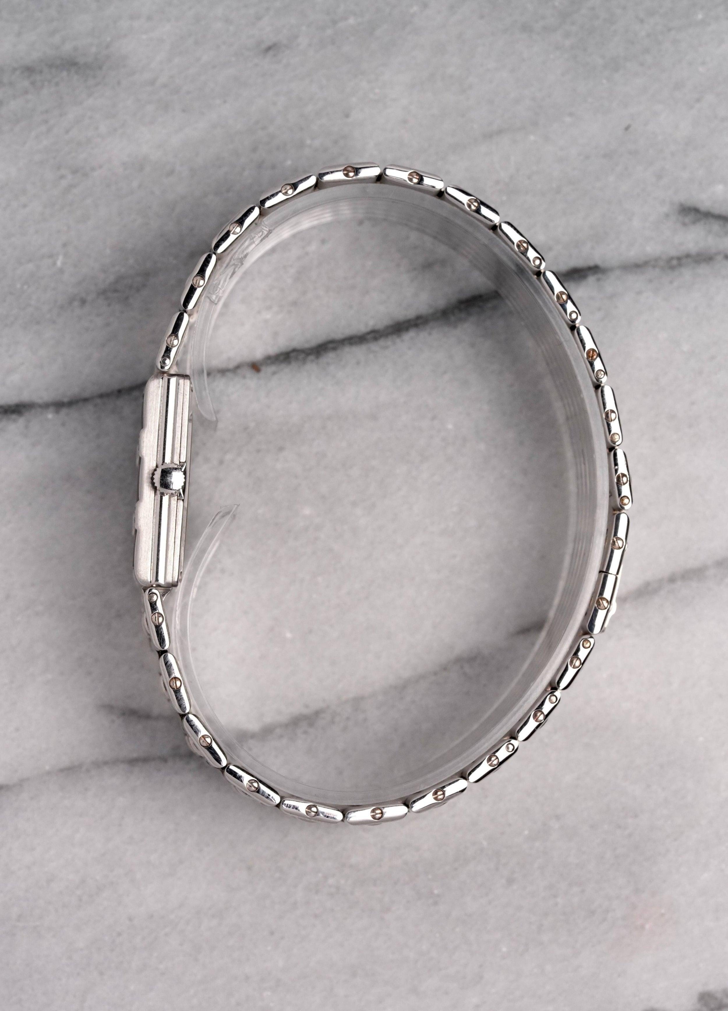 Reloj Piaget de oro blanco de 18 quilates con MOP y esfera de diamantes, años 80 en Bueno estado para la venta en New York, NY