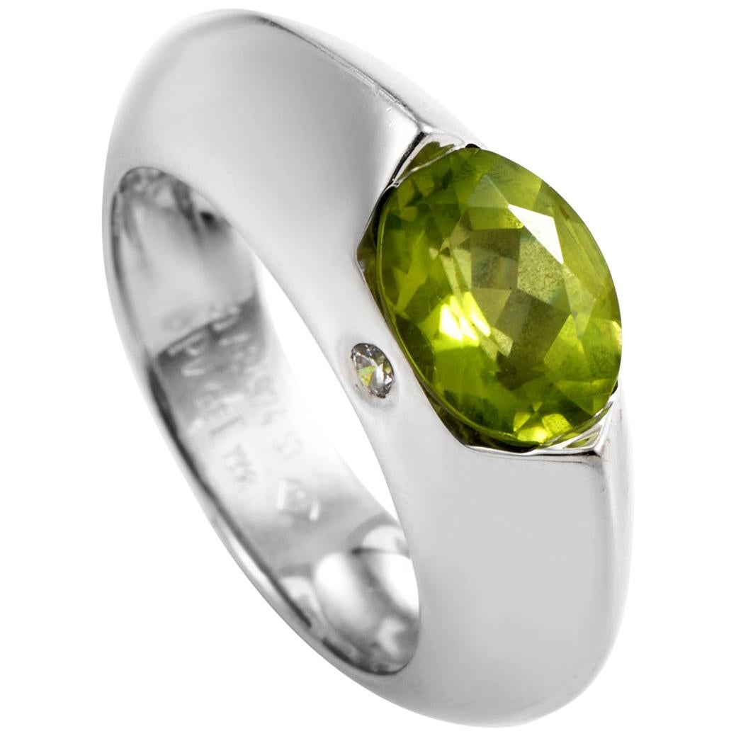 Piaget 18 Karat White Gold Peridot Diamond Ring