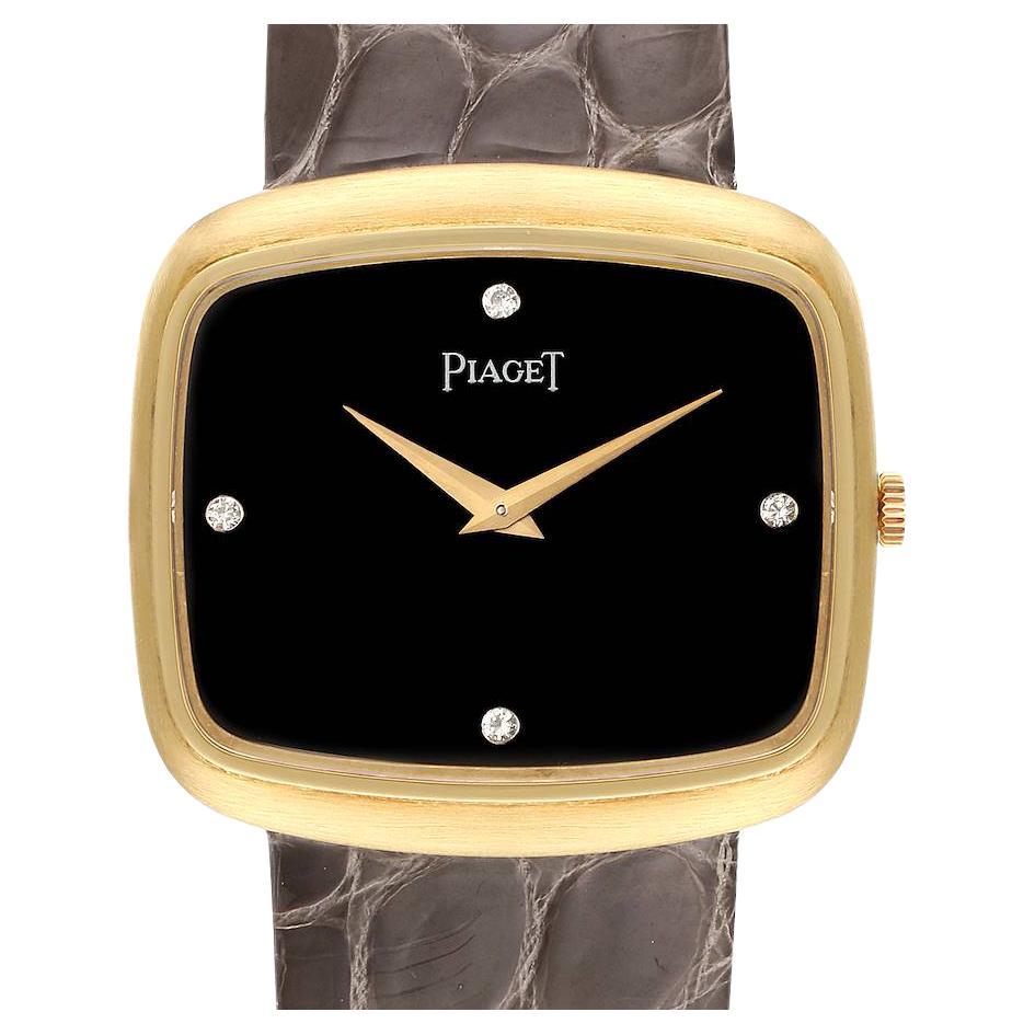 Piaget 18 Karat Yellow Gold Lapis Lazuli Dial Vintage Men's Watch