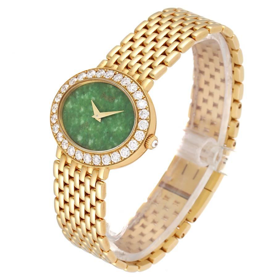 Piaget: 18 Karat Gelbgold Damenuhr mit Jadeit Zifferblatt und Diamant P10242 im Angebot 1