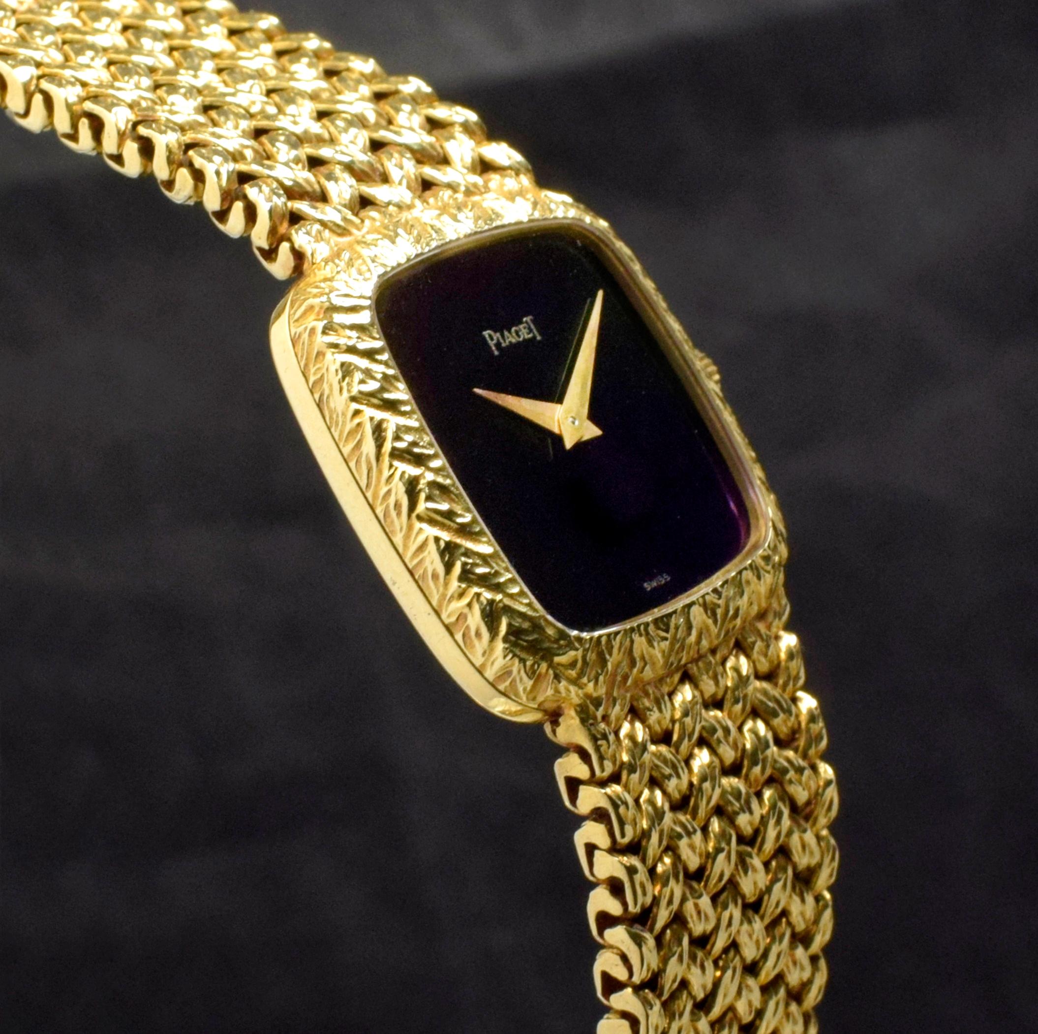 Women's or Men's Piaget 18K Yellow Gold Onyx Stone Dial Manual Wind 9902D2, 1980-90's