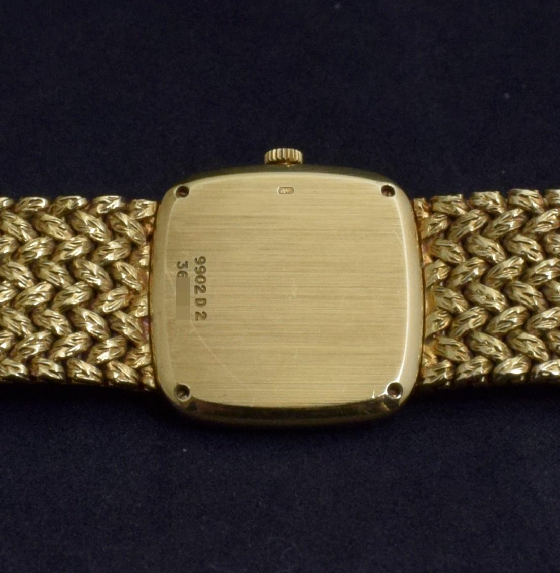 Piaget 18K Yellow Gold Onyx Stone Dial Manual Wind 9902D2, 1980-90's 1