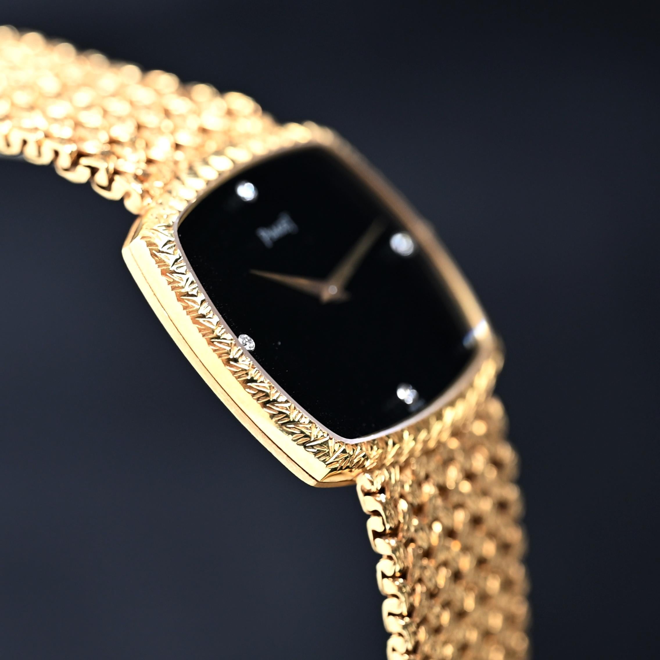Piaget 18K YG Onyx Stone Dial Diamond Indexes Manual Wind 9731D, 1980-90's In Good Condition For Sale In Central & Western District, HK