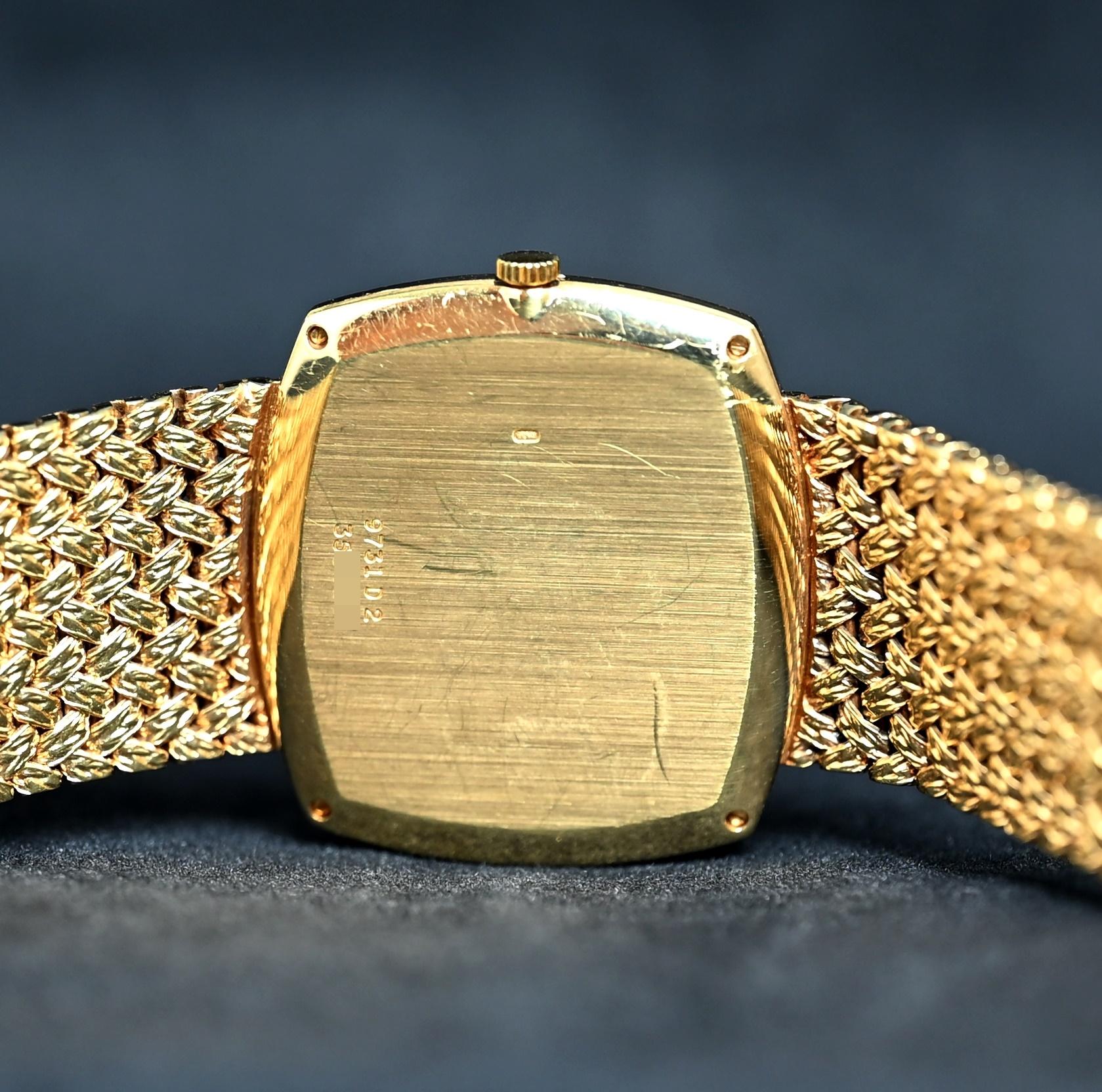 Women's or Men's Piaget 18K YG Onyx Stone Dial Diamond Indexes Manual Wind 9731D, 1980-90's For Sale