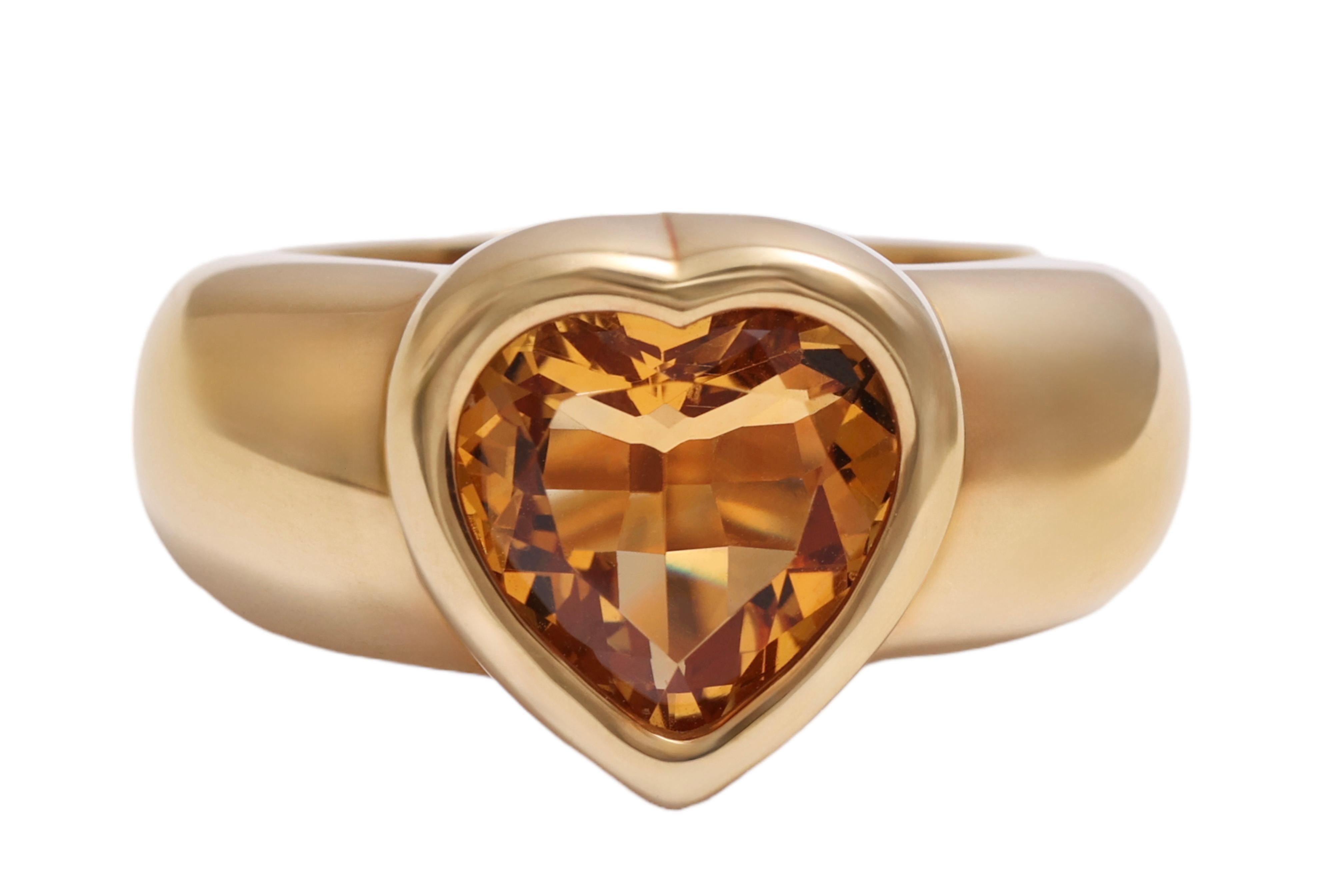 Piaget 18kt Yellow Gold Heart Shaped Orange Citrine of 2.8 ct. Heart Shape Shank For Sale 4