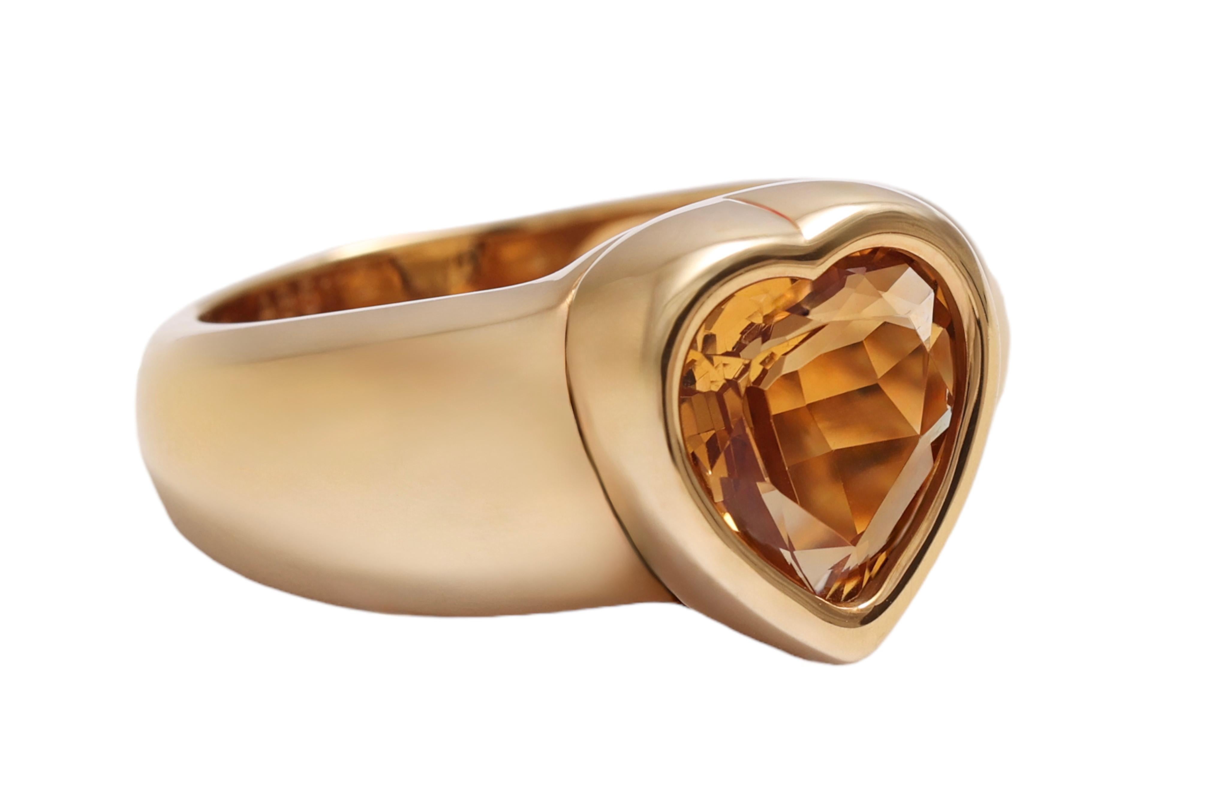 Artisan Piaget 18kt Yellow Gold Heart Shaped Orange Citrine of 2.8 ct. Heart Shape Shank For Sale