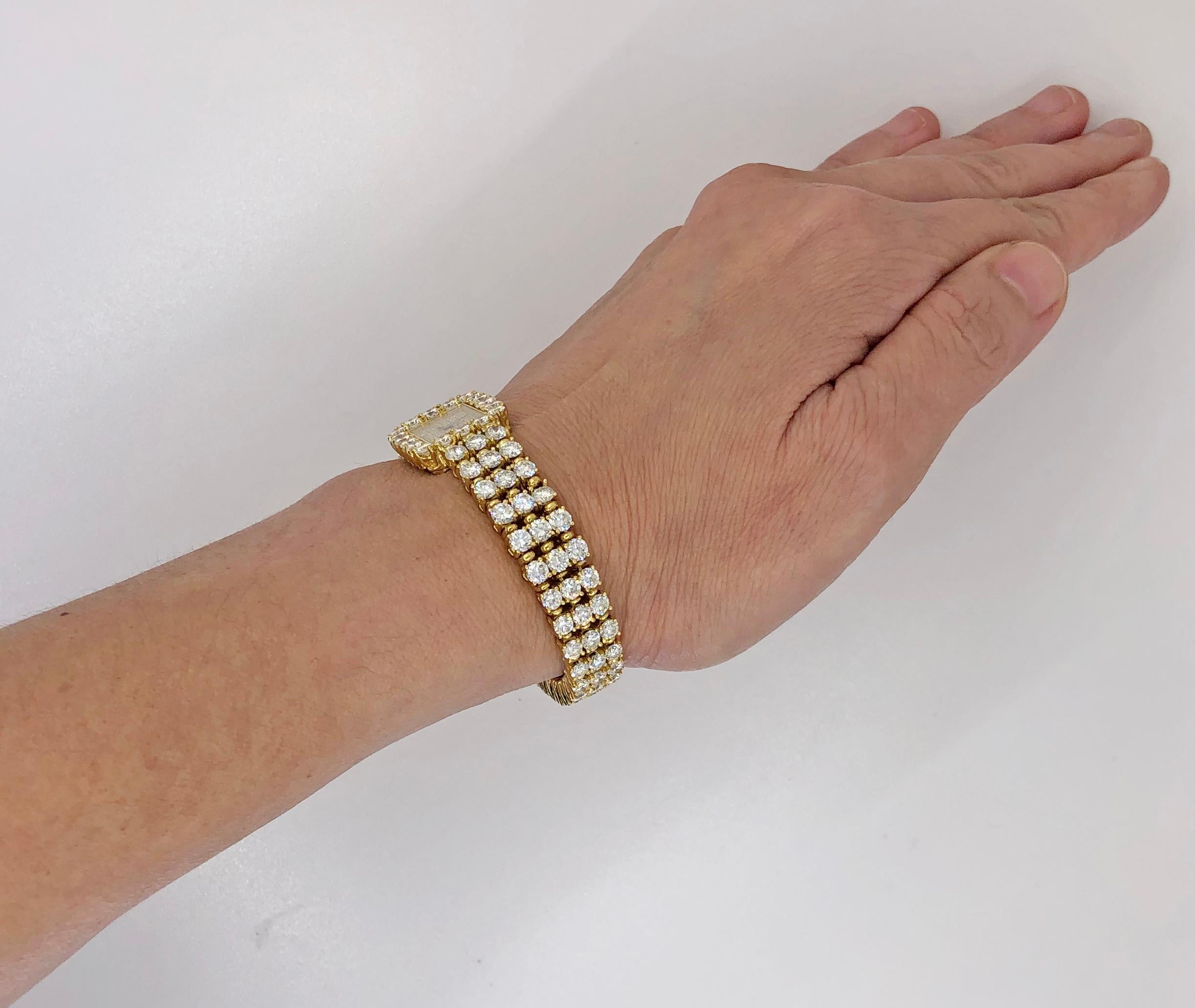 Piaget Ladies Diamond Yellow Gold Halo Bracelet Wristwatch For Sale 1