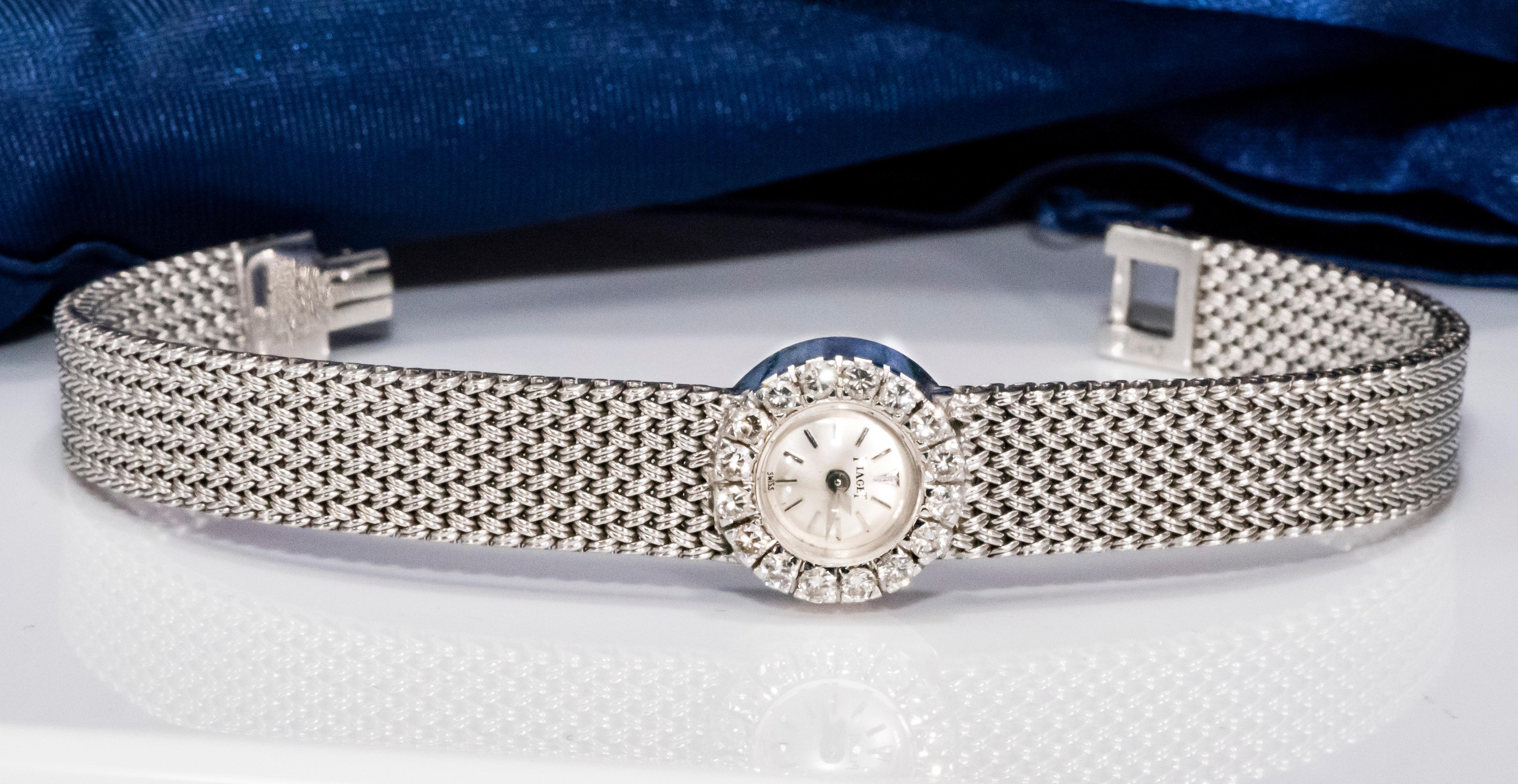 Piaget 1960s 18 Karat White Gold 2 Carat VS1 Diamond Mesh Bracelet Watch 8