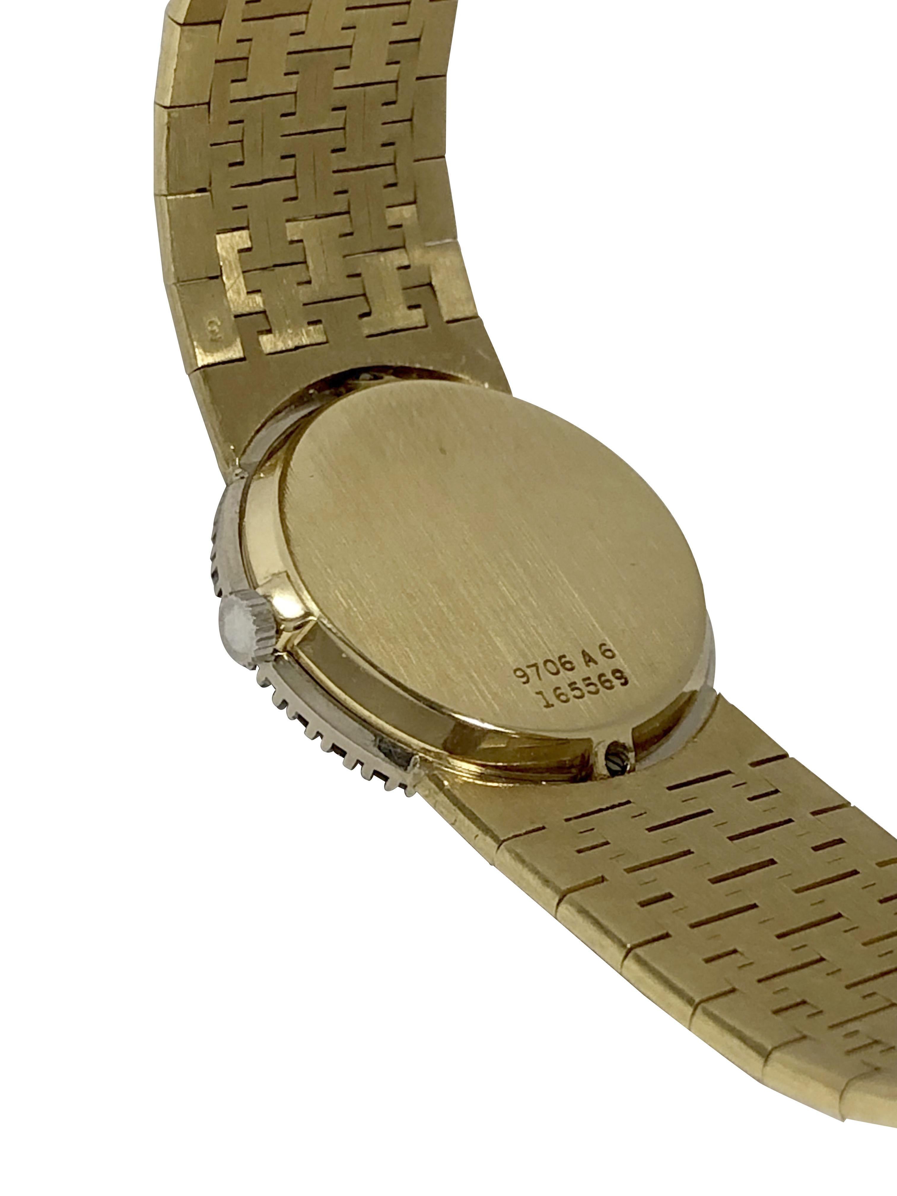 Taille ronde Piaget, montre-bracelet pour femmes des années 1970 en or jaune Jadite et diamants en vente