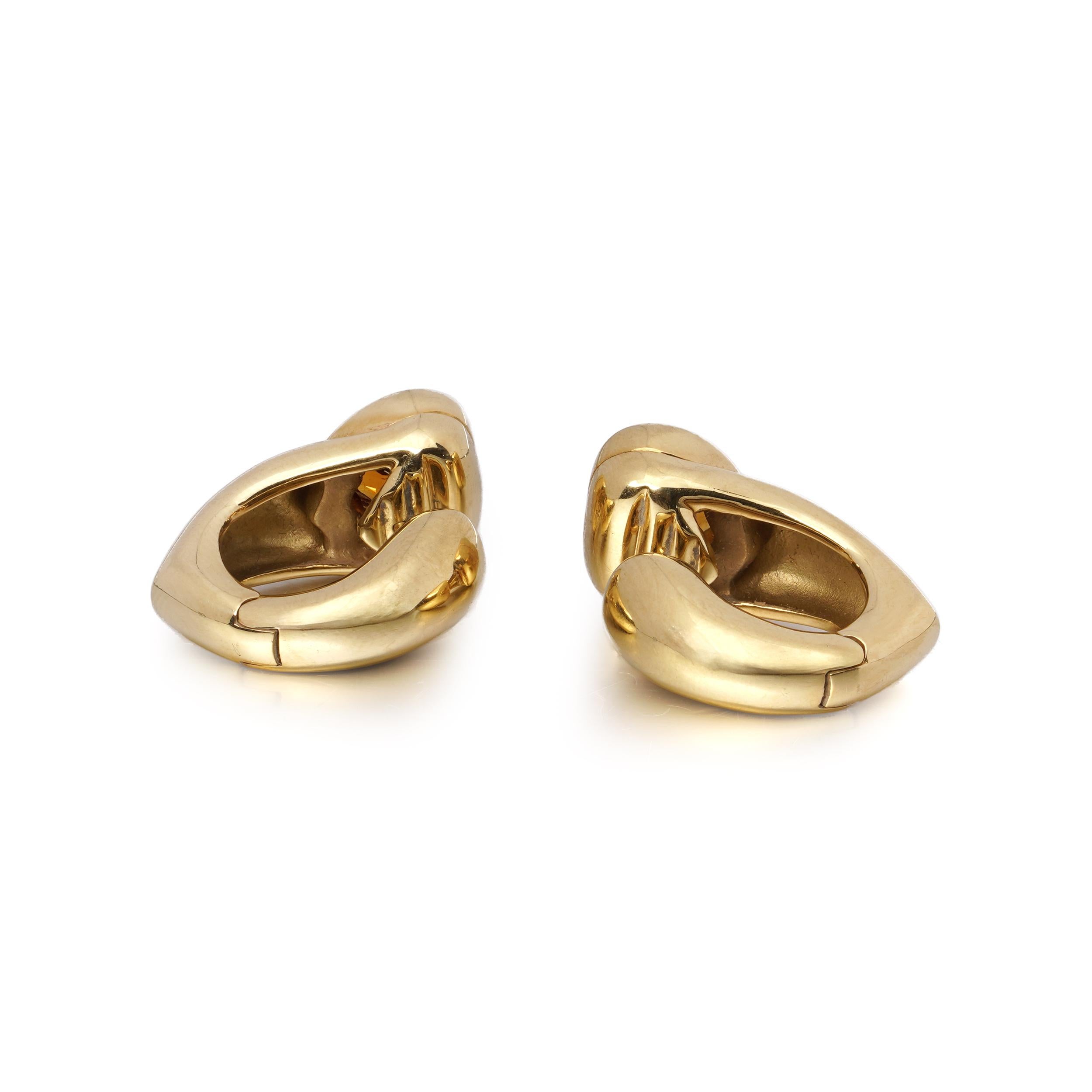 Piaget 1993 Heart-Shaped Citrine Earrings in 18kt Yellow Gold en vente 1