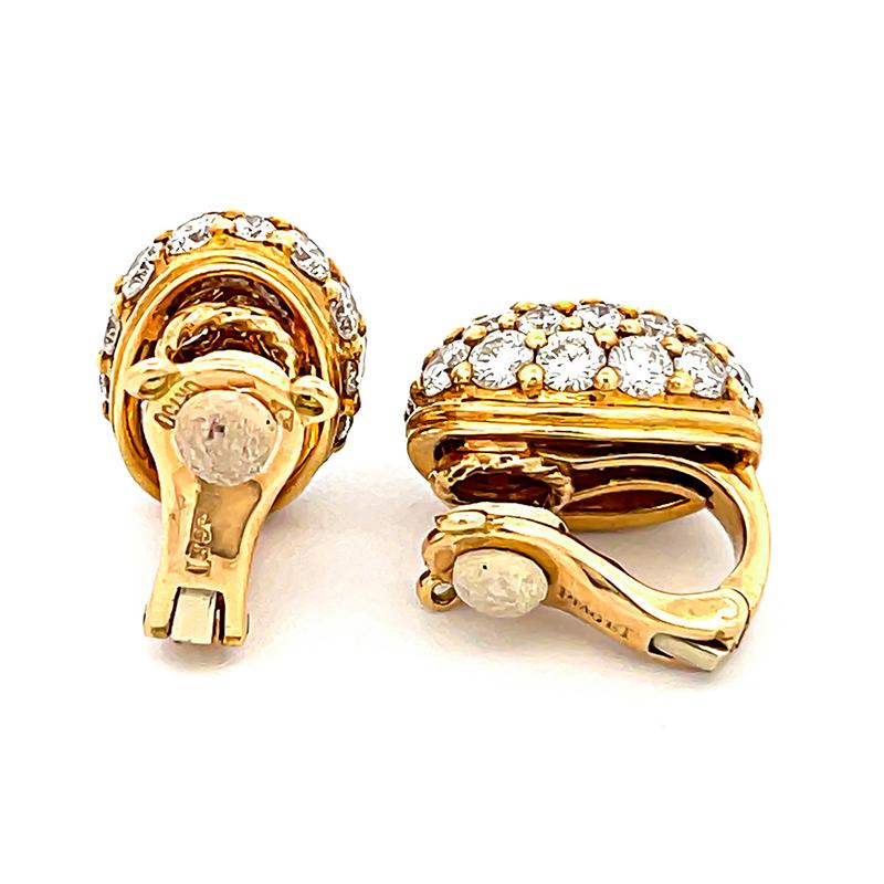 Piaget 5,50 Karat Diamant-Ohrringe aus Gold (Rundschliff) im Angebot