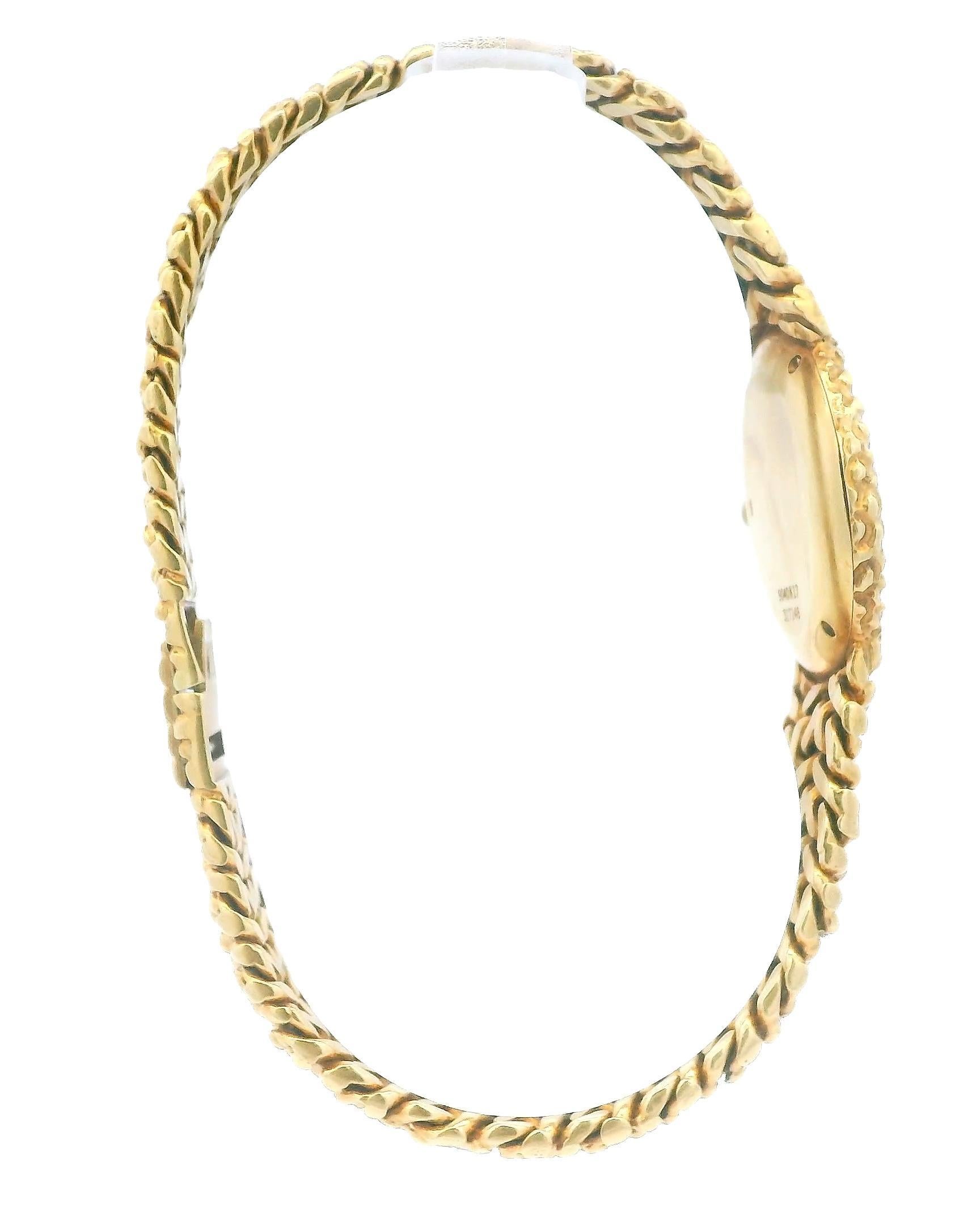 Piaget 9040N17 18K Yellow Gold Blue Dial Nugget Bracelet Ladies Watch In Good Condition In Great Neck Plaza, NY