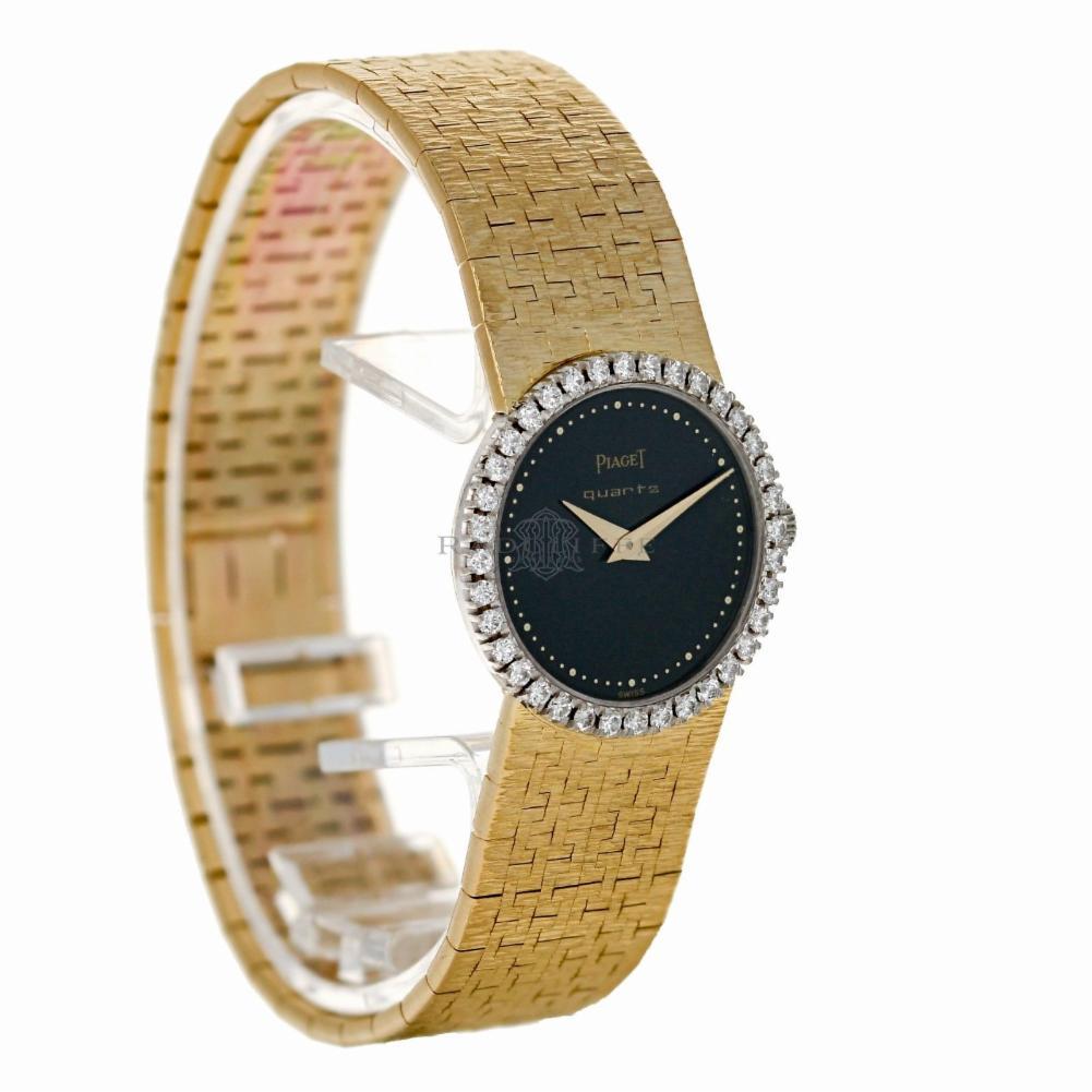 Piaget Classic Reference #:926 A6. Women's  yellow gold, Piaget, Classic  926 A6, swiss quartz. Verified and Certified by WatchFacts. 1 year warranty offered by WatchFacts.
