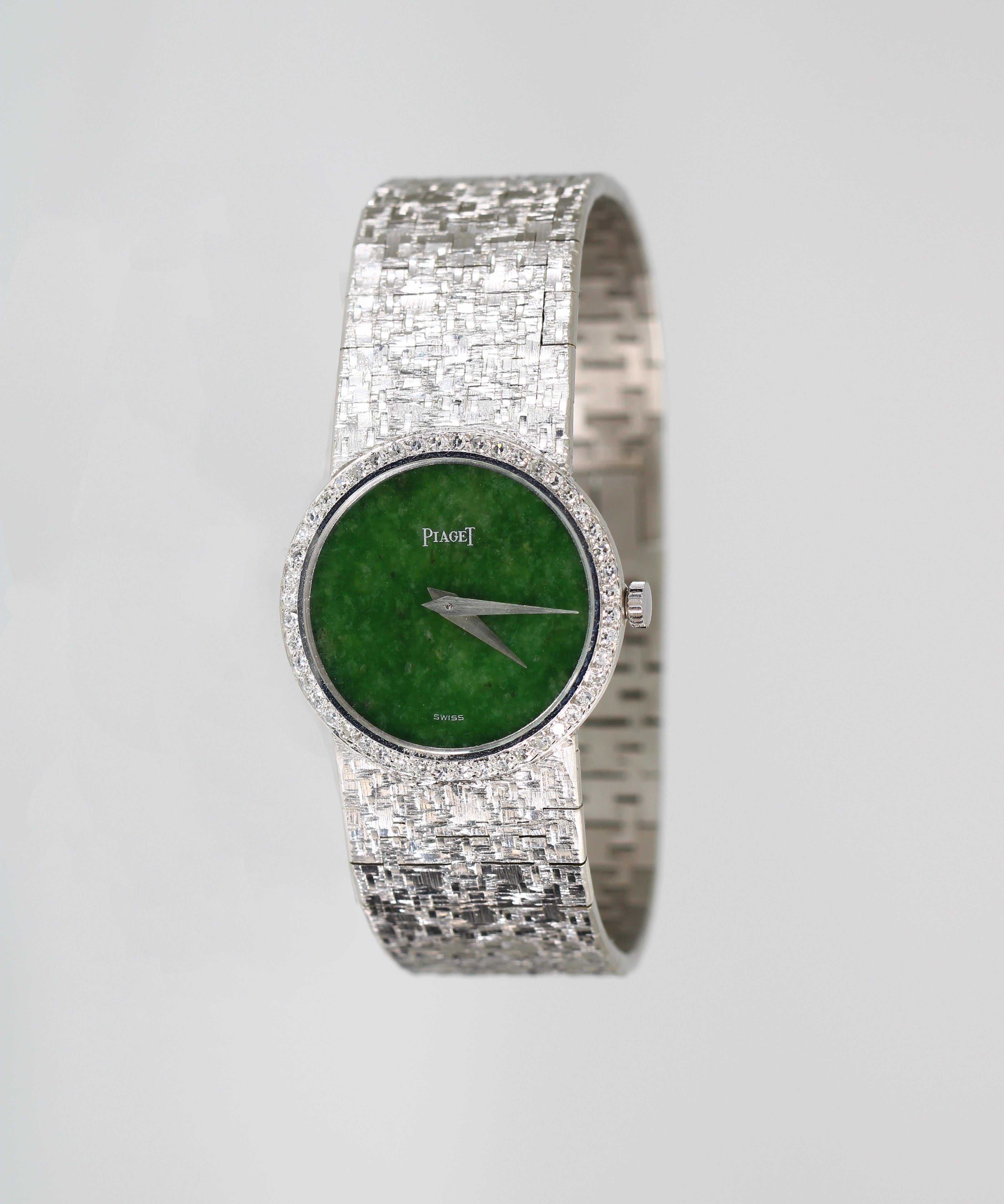 Brand: Piaget
Case Material: 18k White Gold
Case Diameter: 24mm
Crystal: Sapphire Crystal
Bezel: 18k White Gold Diamond Bezel
Dial: Green Jade dial with silver hands and hour markers
Bracelet: 18k White Gold
Size: Will fit a 6.5